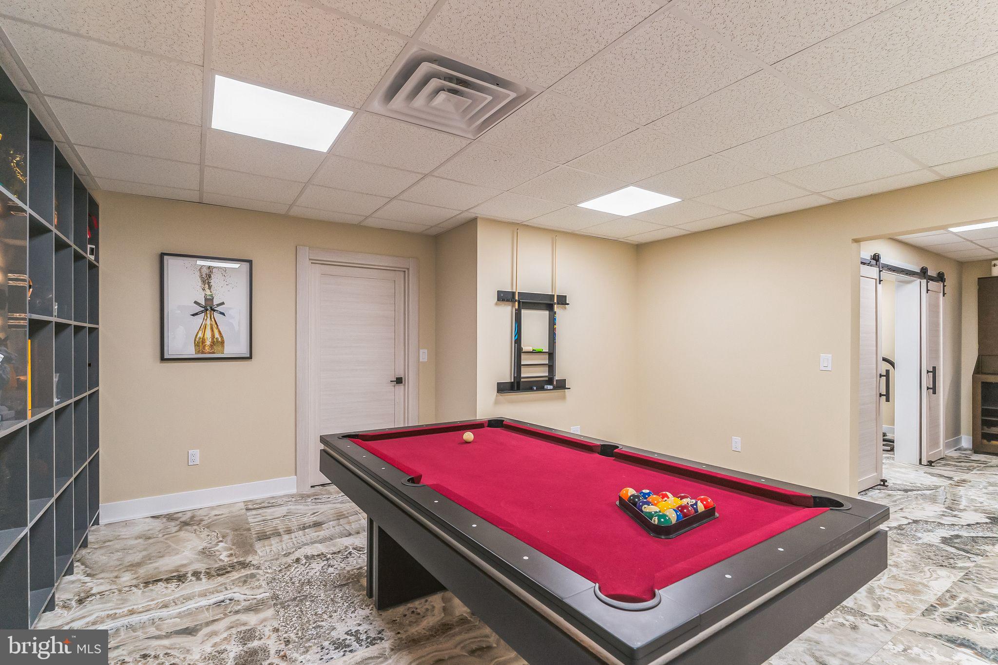 STONEGATE - Residential