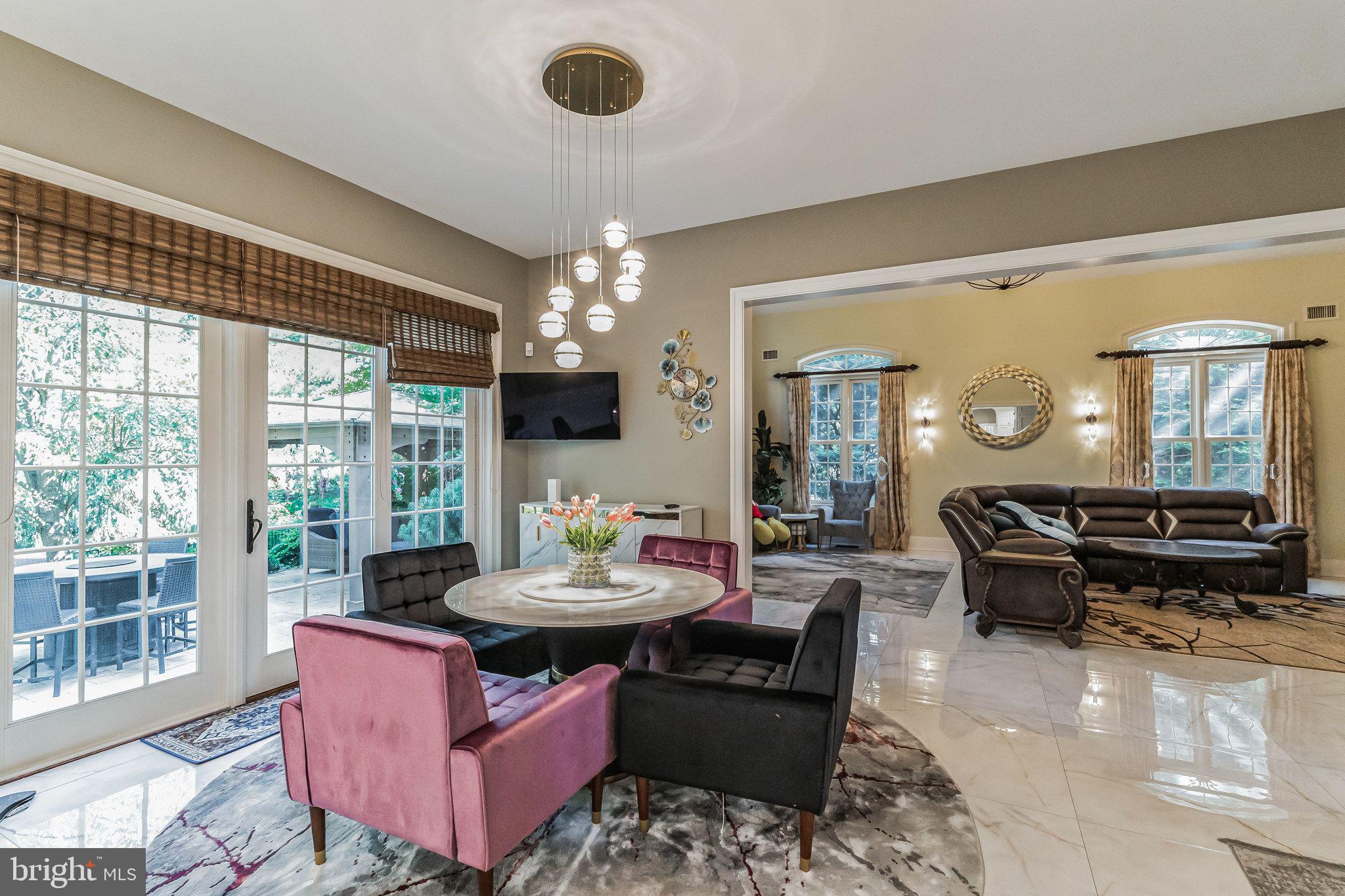 STONEGATE - Residential