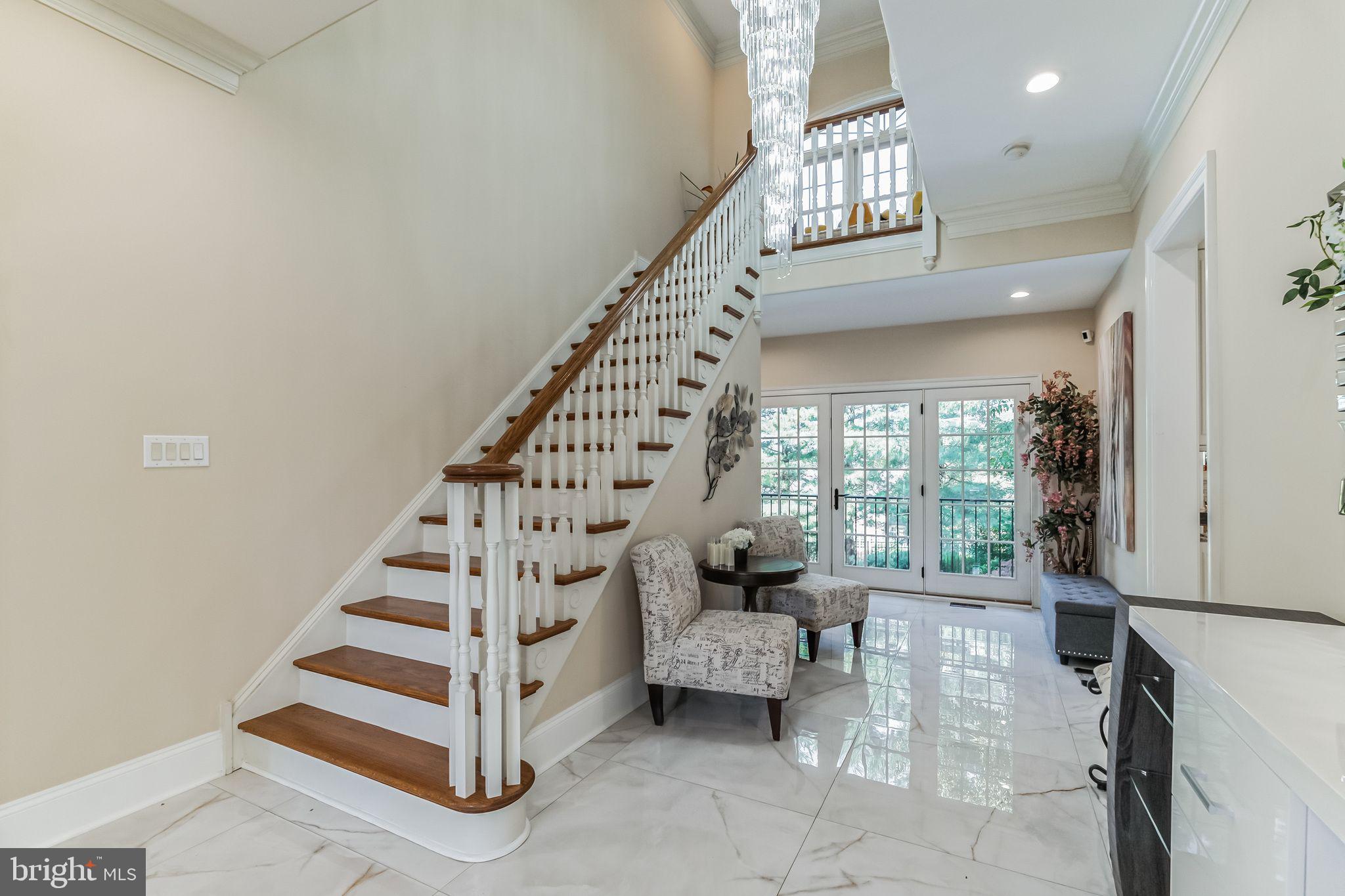 STONEGATE - Residential