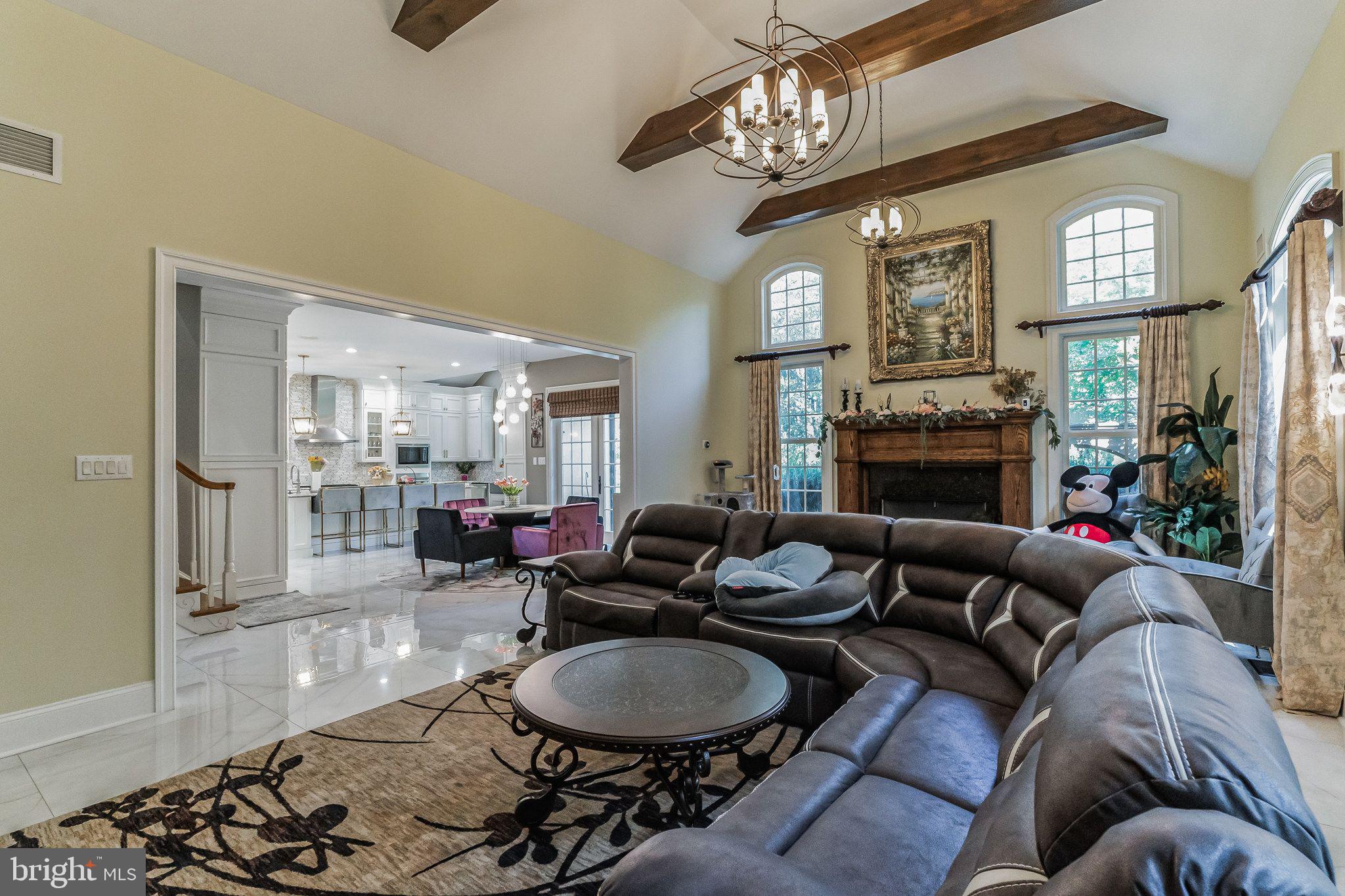 STONEGATE - Residential