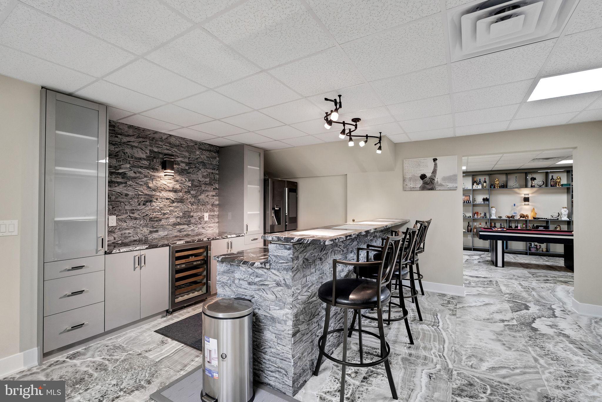 STONEGATE - Residential