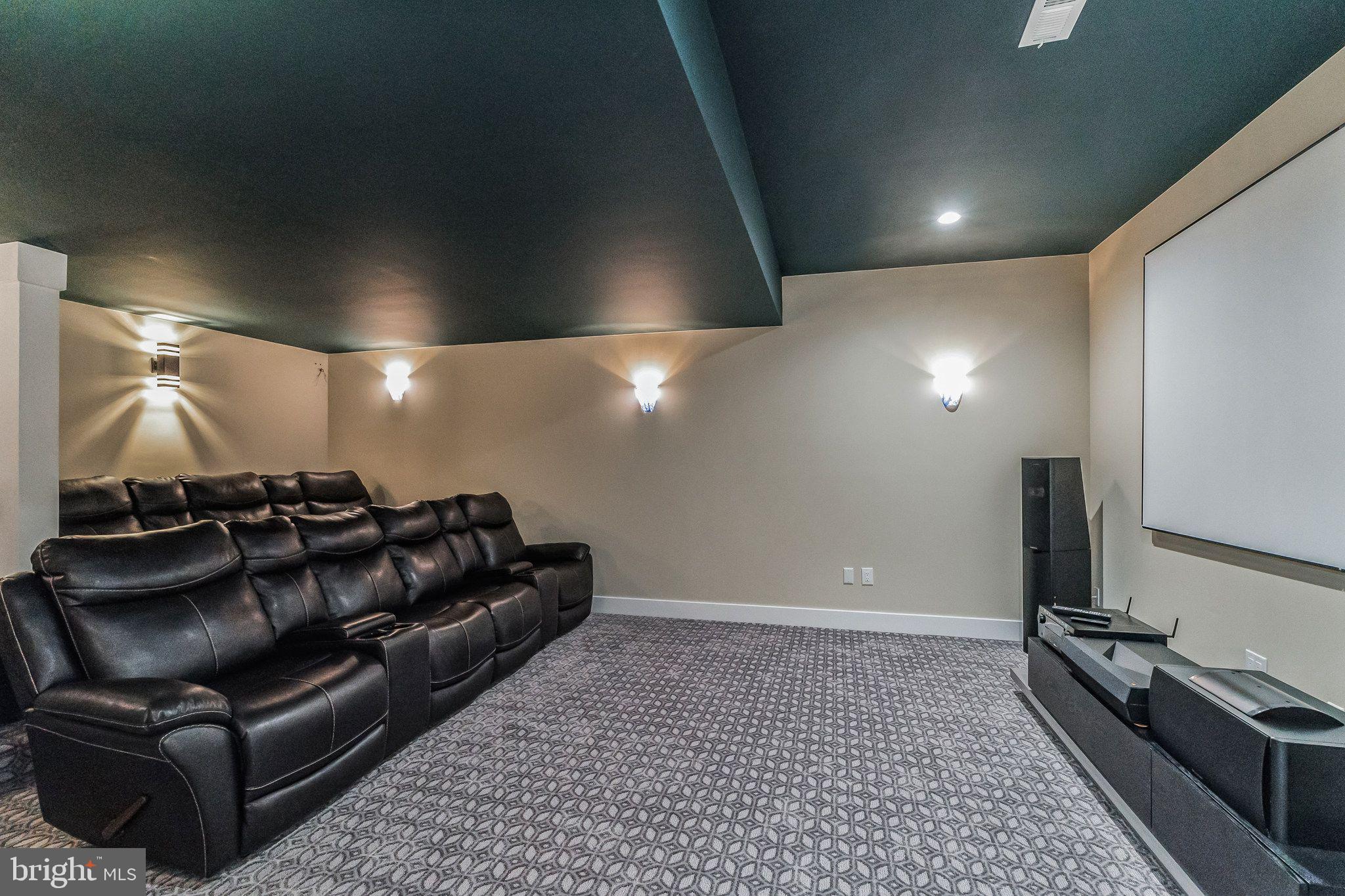 STONEGATE - Residential