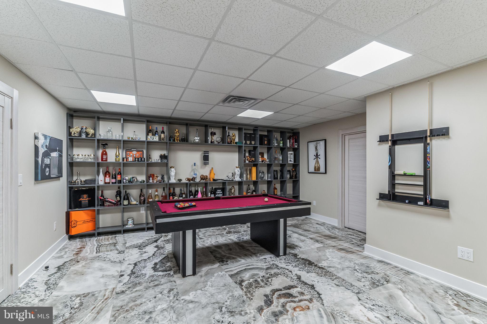STONEGATE - Residential