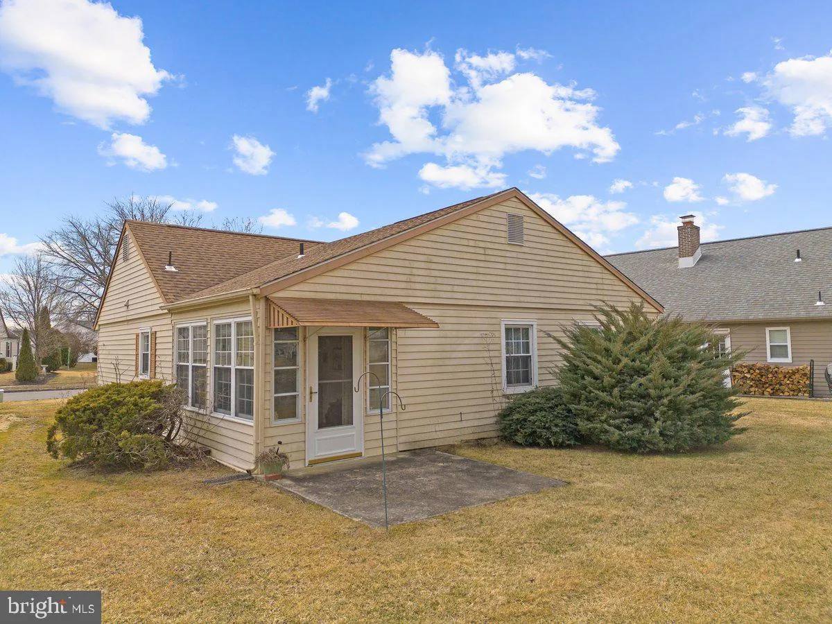 Southampton, New Jersey 08088, United States, 2 Bedrooms Bedrooms, ,1 BathroomBathrooms,Residential,Active,3709