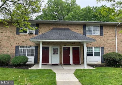 50 GARDEN VIEW -18 EAST WINDSOR NJ 08520