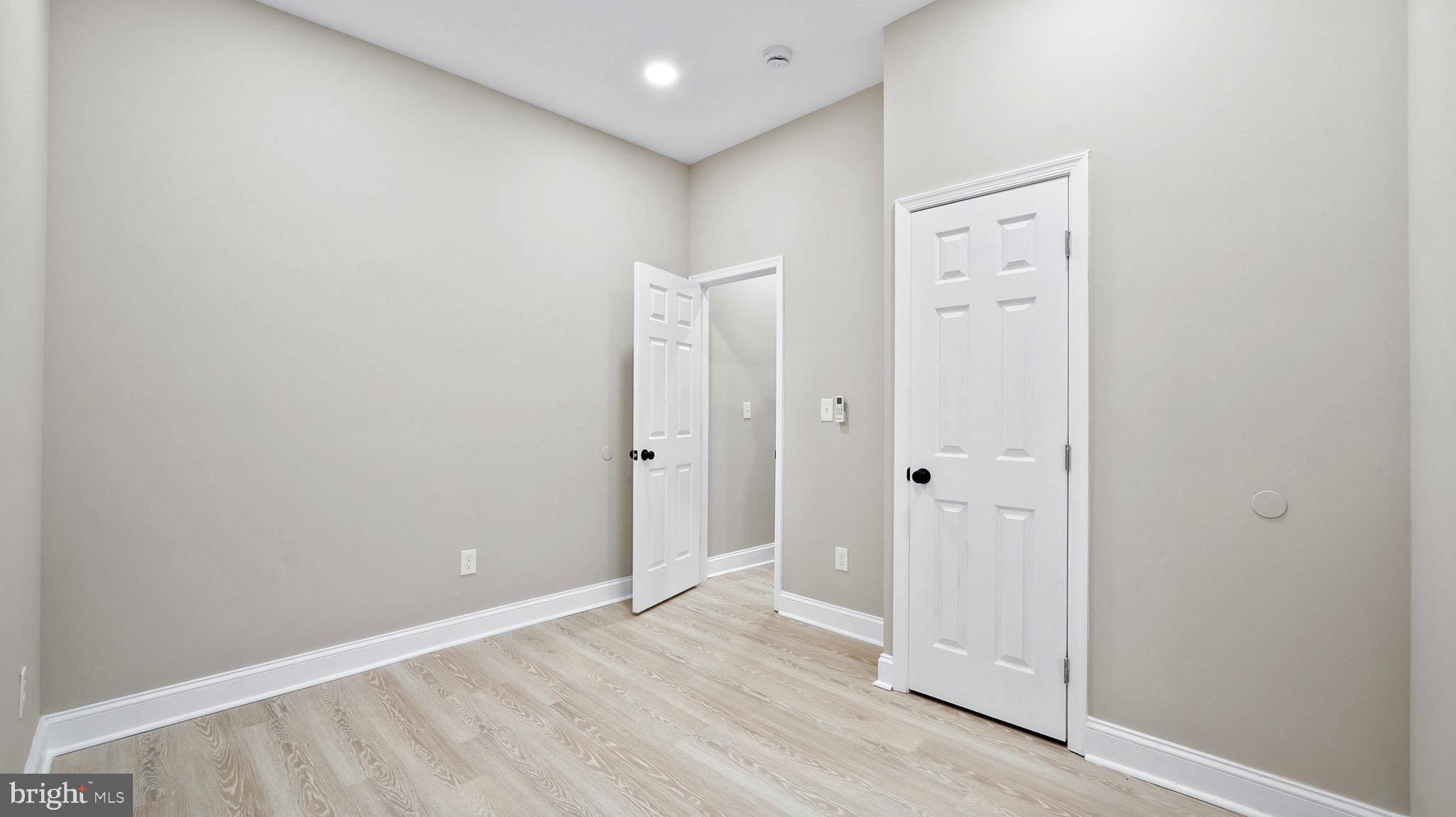 HARLEM PARK - Residential Lease