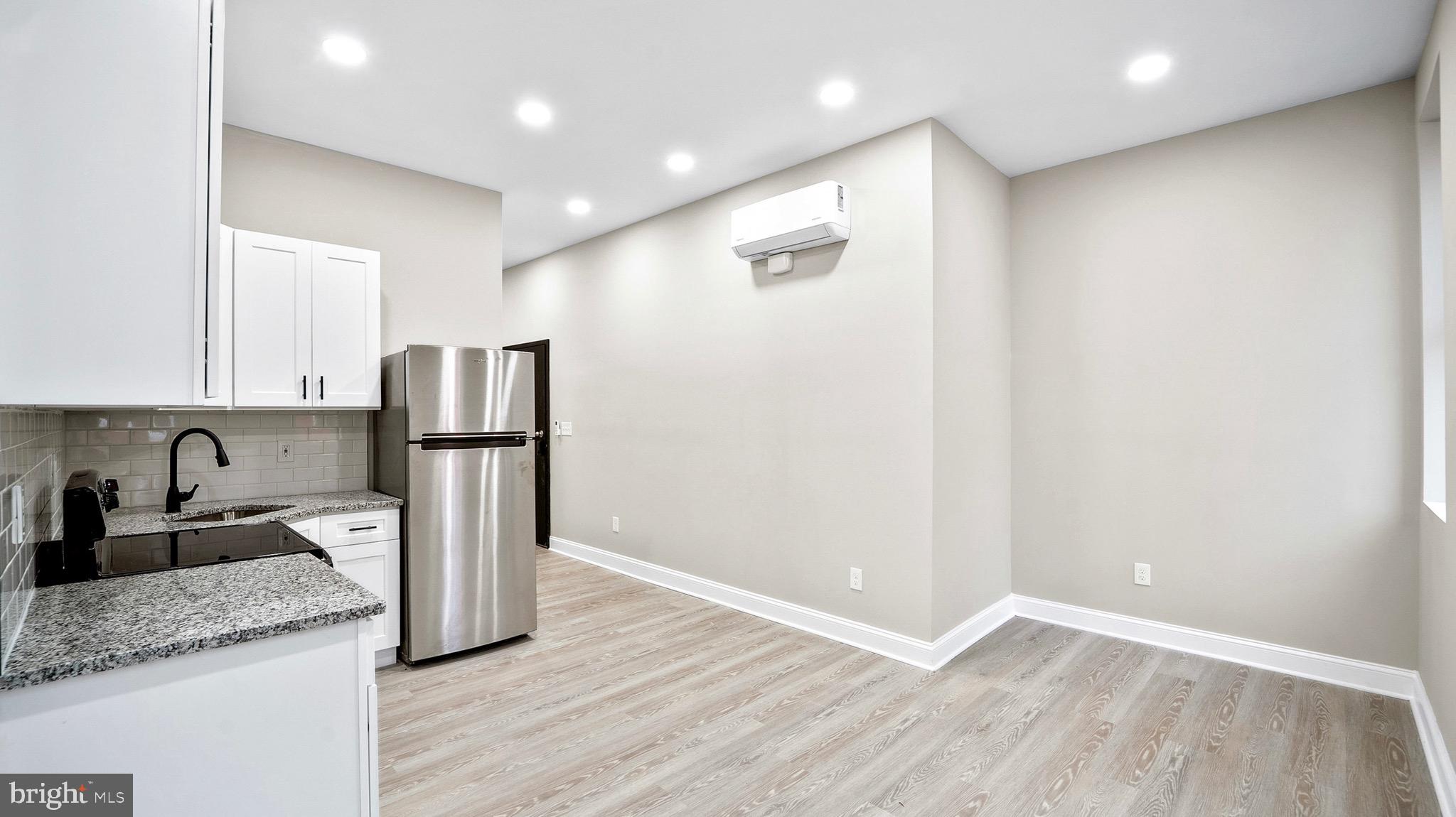 HARLEM PARK - Residential Lease