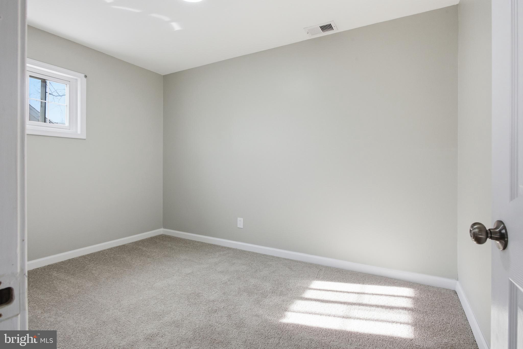 WILLOW RUN - Residential