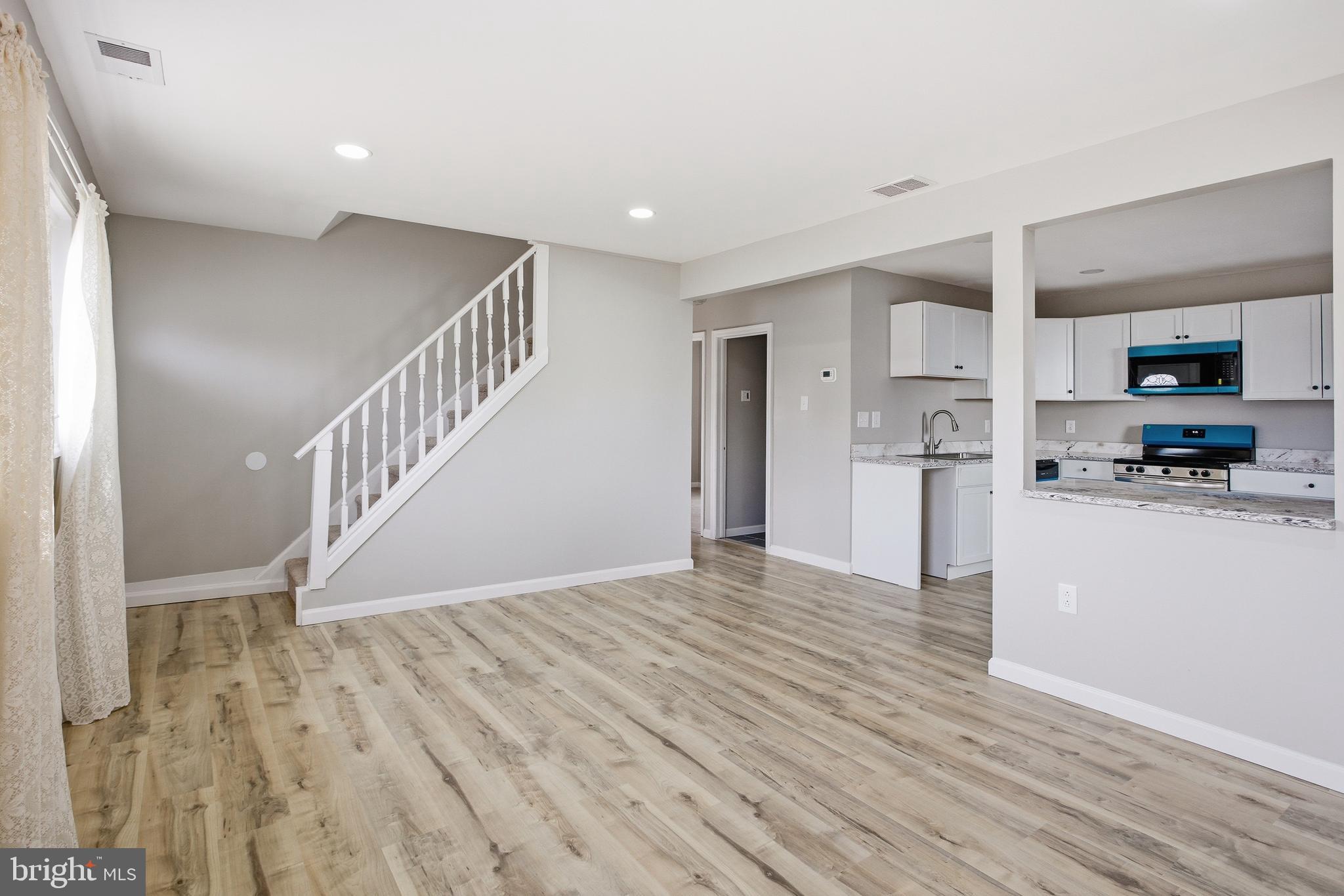 1011 MONTGOMERY ROAD