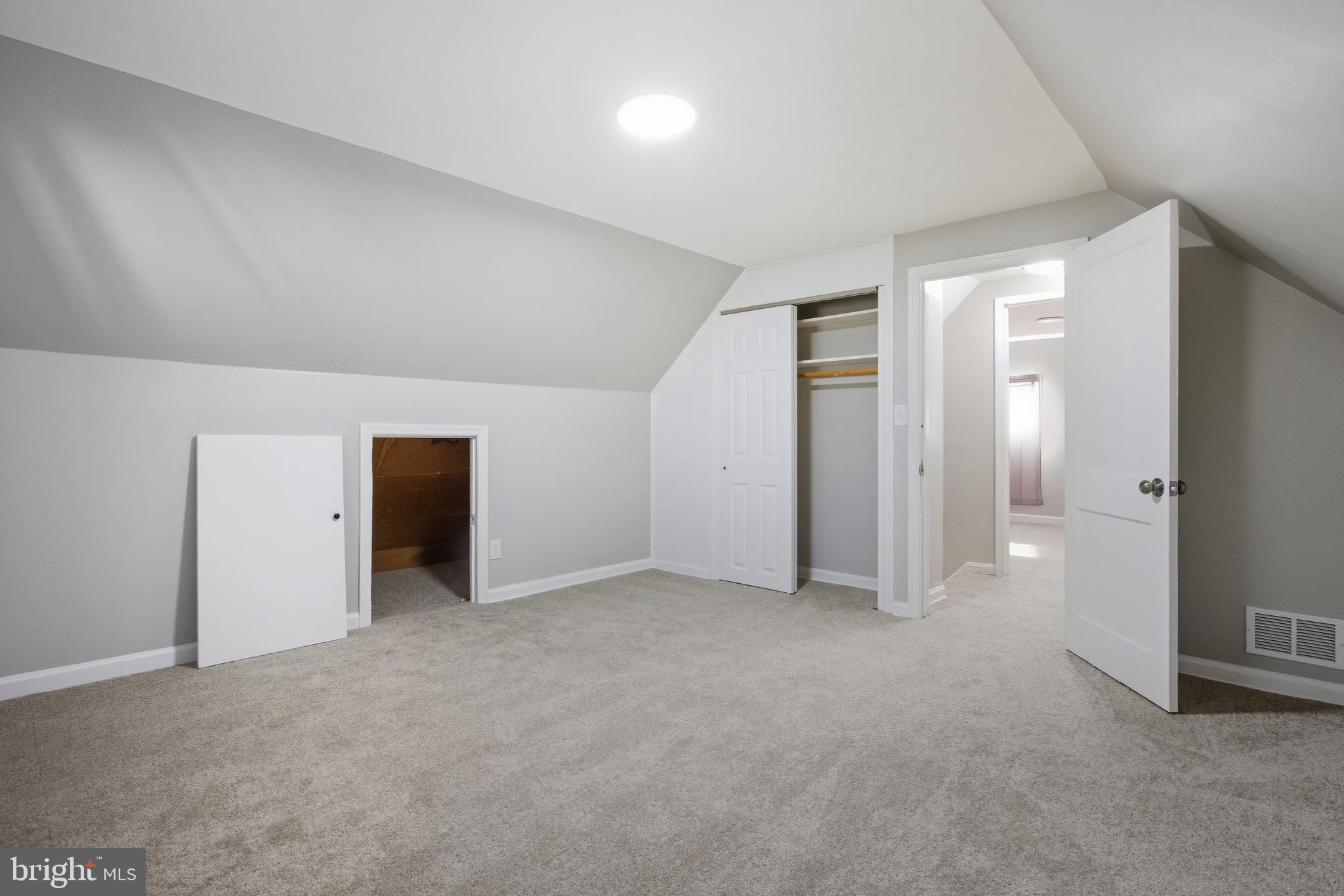 WILLOW RUN - Residential