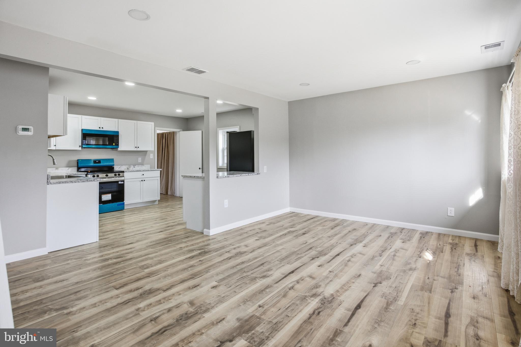 1011 MONTGOMERY ROAD