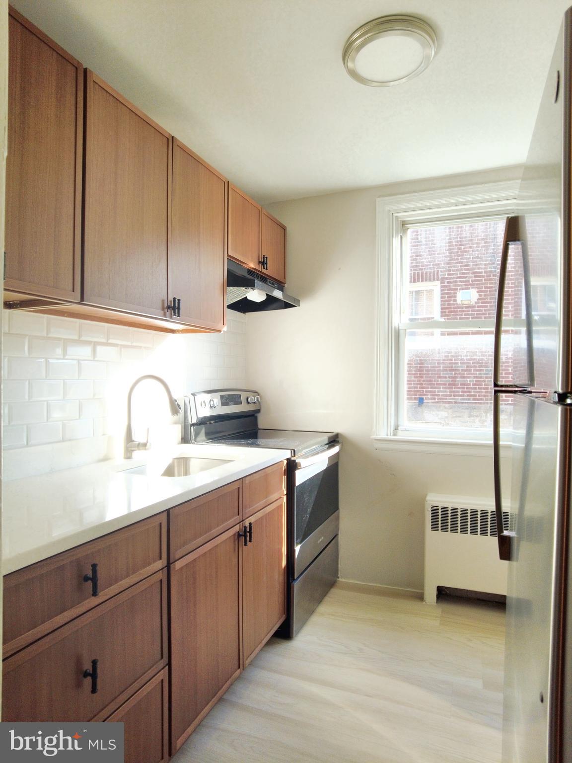 Nestled in the heart of the City of Brotherly Love, this charming lower level row home unit at 5137 Westford Road invites you to experience urban living like never before.
✨ Key Features:
- Living Space: Step into a cozy haven that seamlessly blends modern comfort. The lower level welcomes you with an inviting living space, perfect for unwinding after a bustling day in the city.
- Bedrooms: Two thoughtfully designed bedrooms offer the perfect retreat for a good night's sleep. Discover the perfect balance of tranquility and style in each room, tailored to suit your lifestyle.
- Bathroom: Experience a well-appointed bathroom, a sanctuary for your daily routine.
- Kitchen & Dining: The fully equipped kitchen is a culinary delight, encouraging you to unleash your inner chef. Adjacent to it is a dining area, creating the ideal spot for meals and gatherings with loved ones.
- Convenient Parking: Say goodbye to parking woes! Enjoy the ease of parking right at your doorstep, making coming home a stress-free experience.
-Proximity to Roosevelt Boulevard: A quick and convenient drive puts you on Roosevelt Boulevard, providing seamless access to city life and beyond. Commuting has never been this effortless.
-Local Amenities: Immerse yourself in the vibrant local scene with shops and amenities just a short stroll away. From charming boutiques to local eateries, everything you need is within reach.
- Public Transportation: Embrace the convenience of public transportation, connecting you to the heartbeat of Philadelphia and beyond.