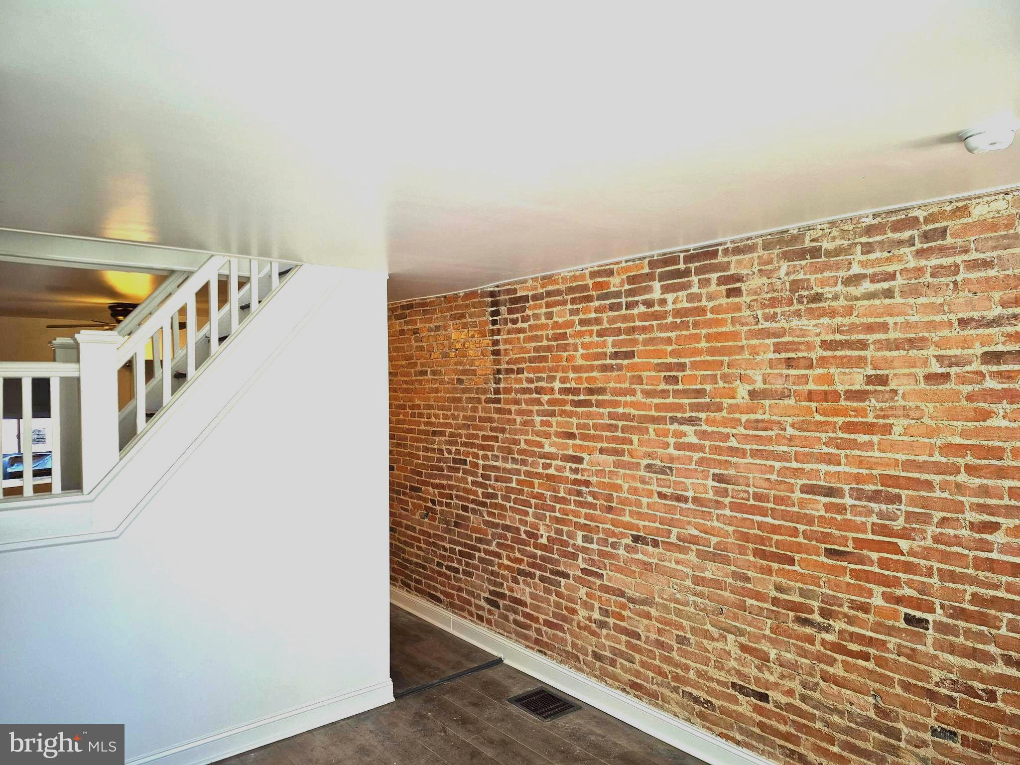 707 N DUNCAN STREET