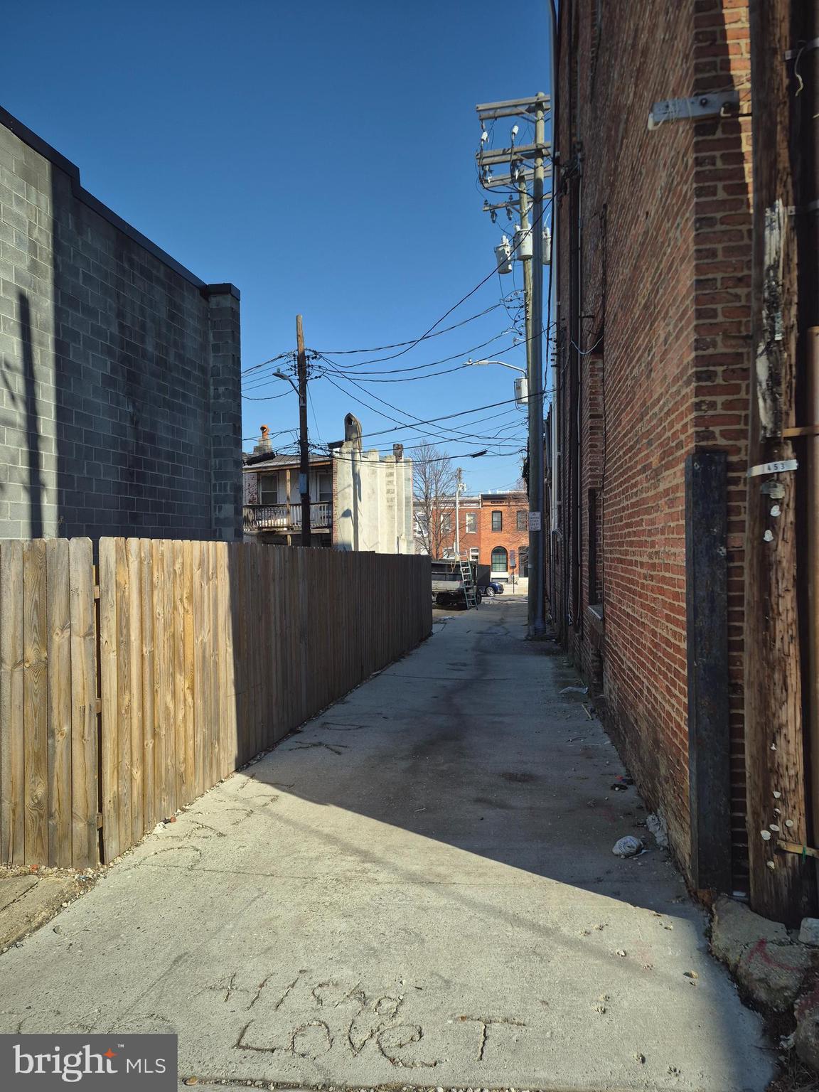 MIDDLE EAST - Residential