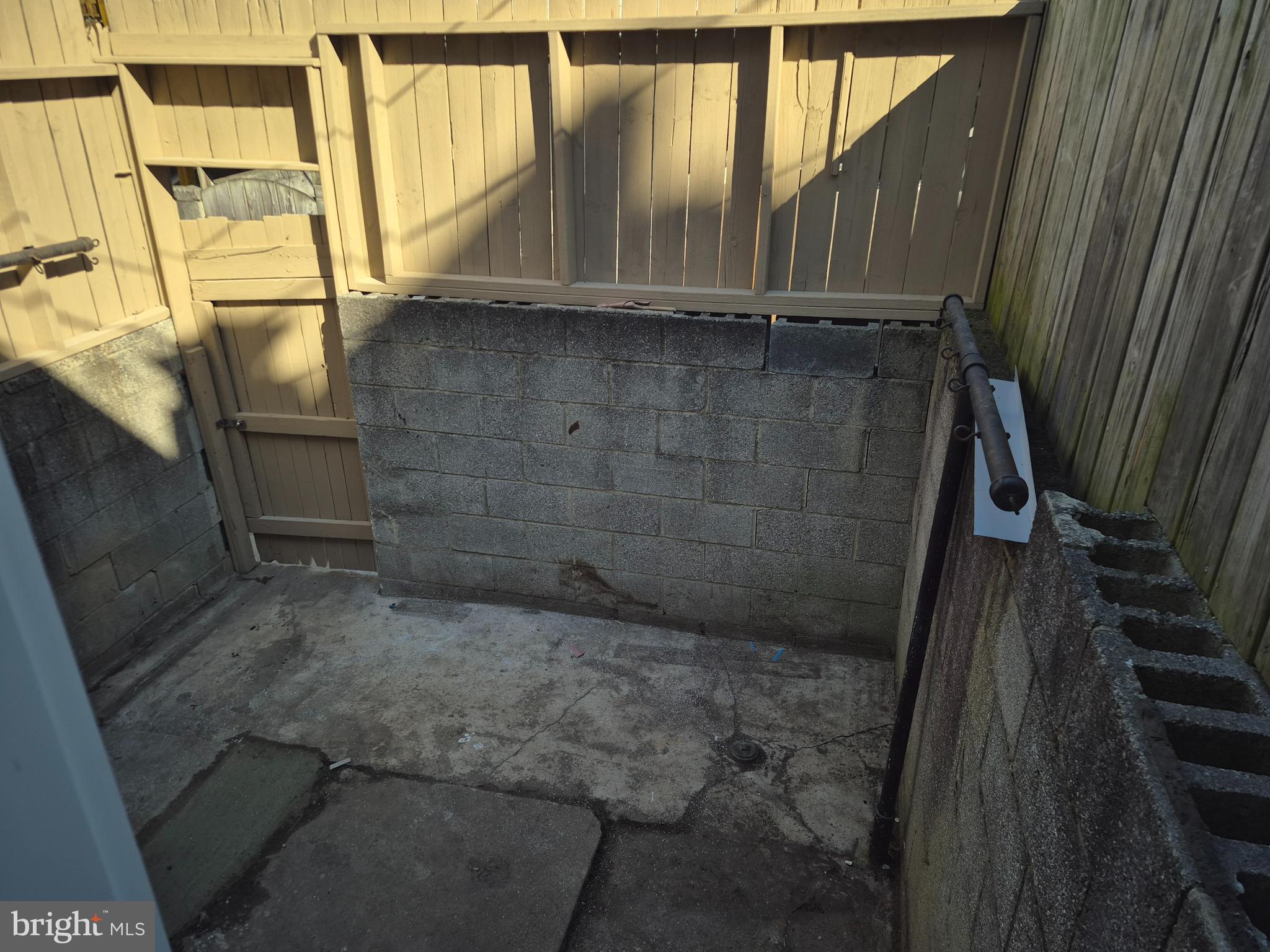 MIDDLE EAST - Residential