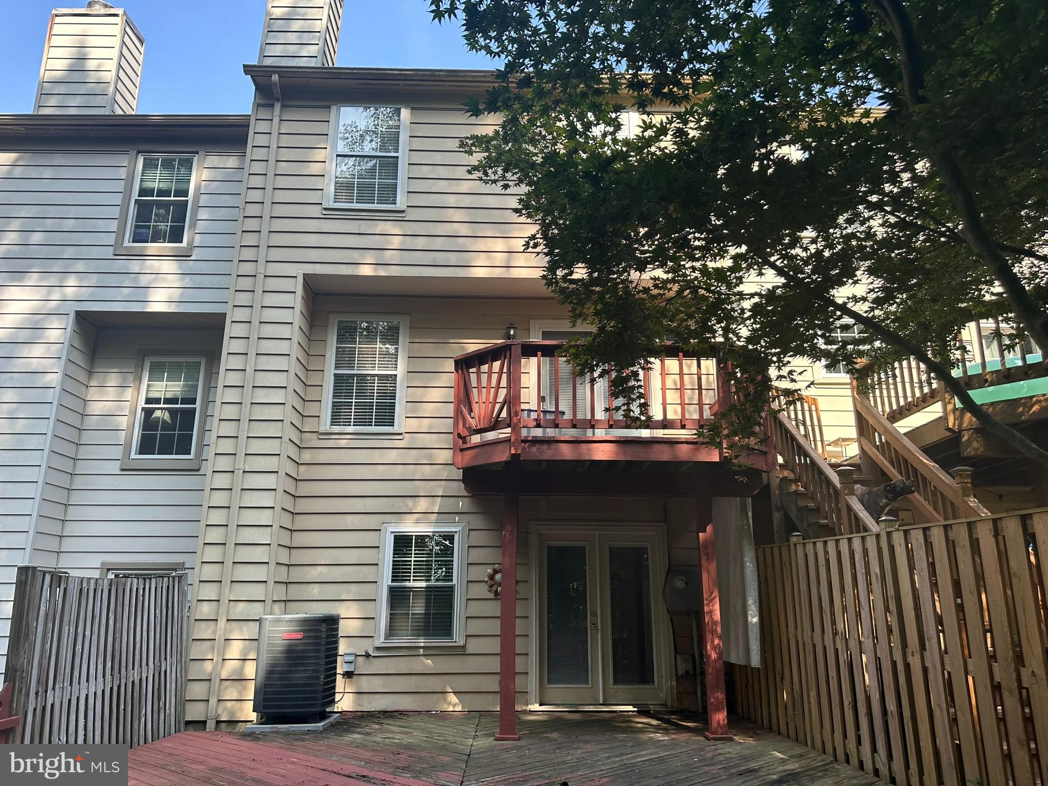 LAKE RIDGE - Residential