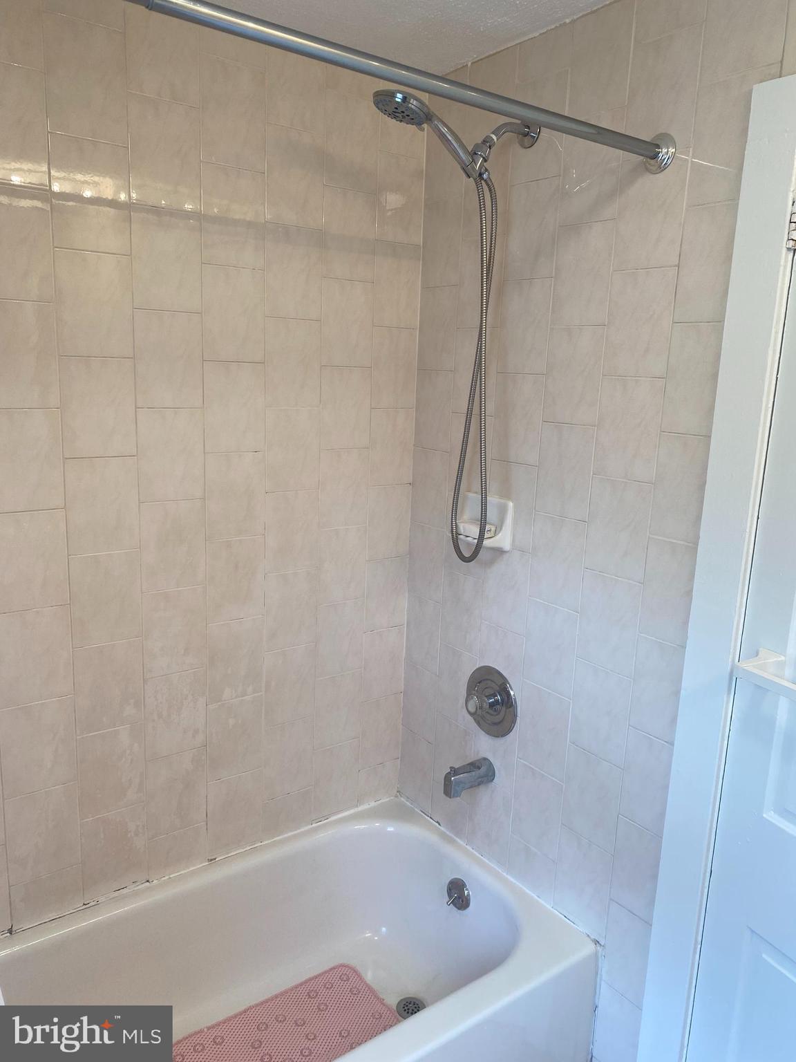 DREXEL HILL - Residential Lease