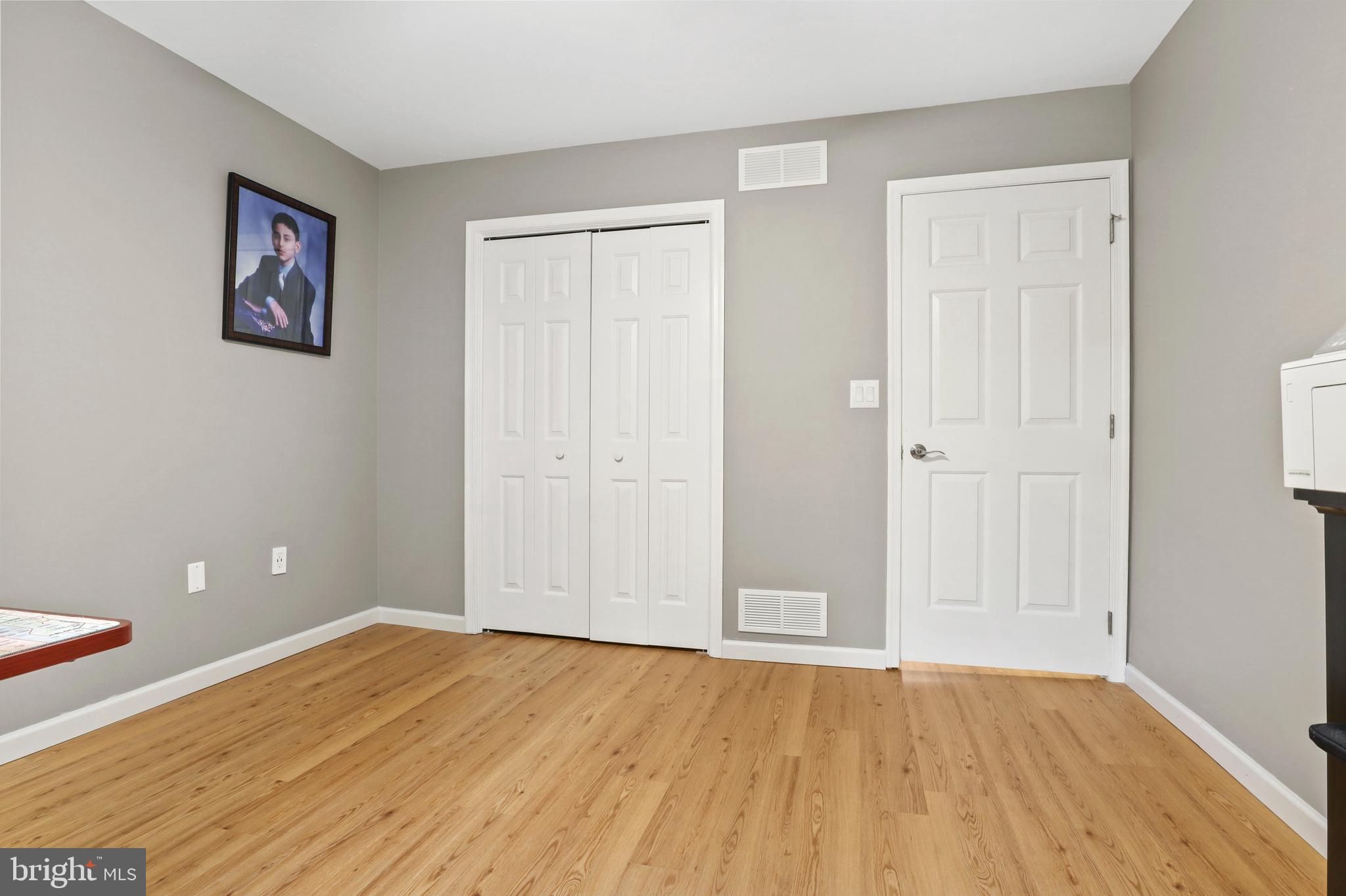 GRANDVIEW PARK CONDOS - Residential