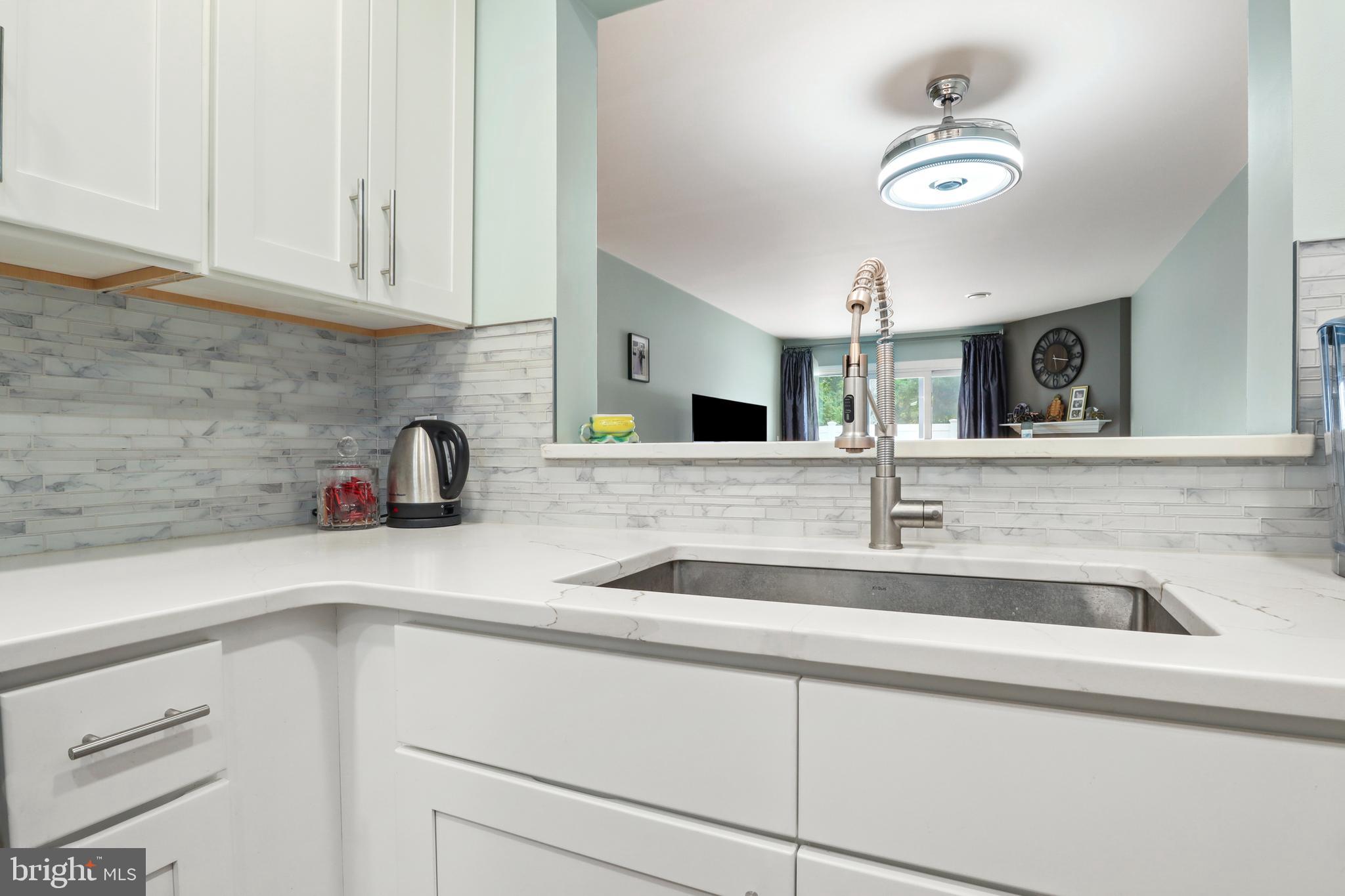 GRANDVIEW PARK CONDOS - Residential