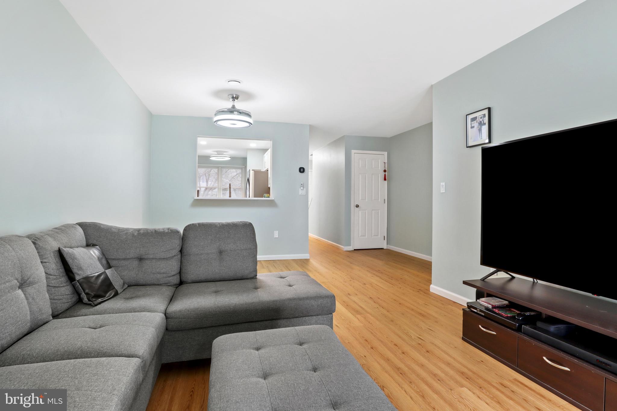 GRANDVIEW PARK CONDOS - Residential