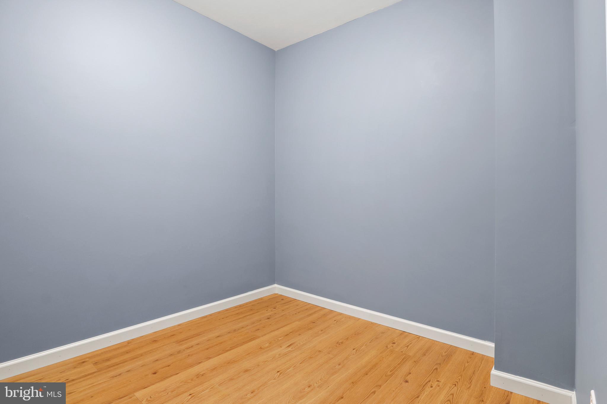 GRANDVIEW PARK CONDOS - Residential