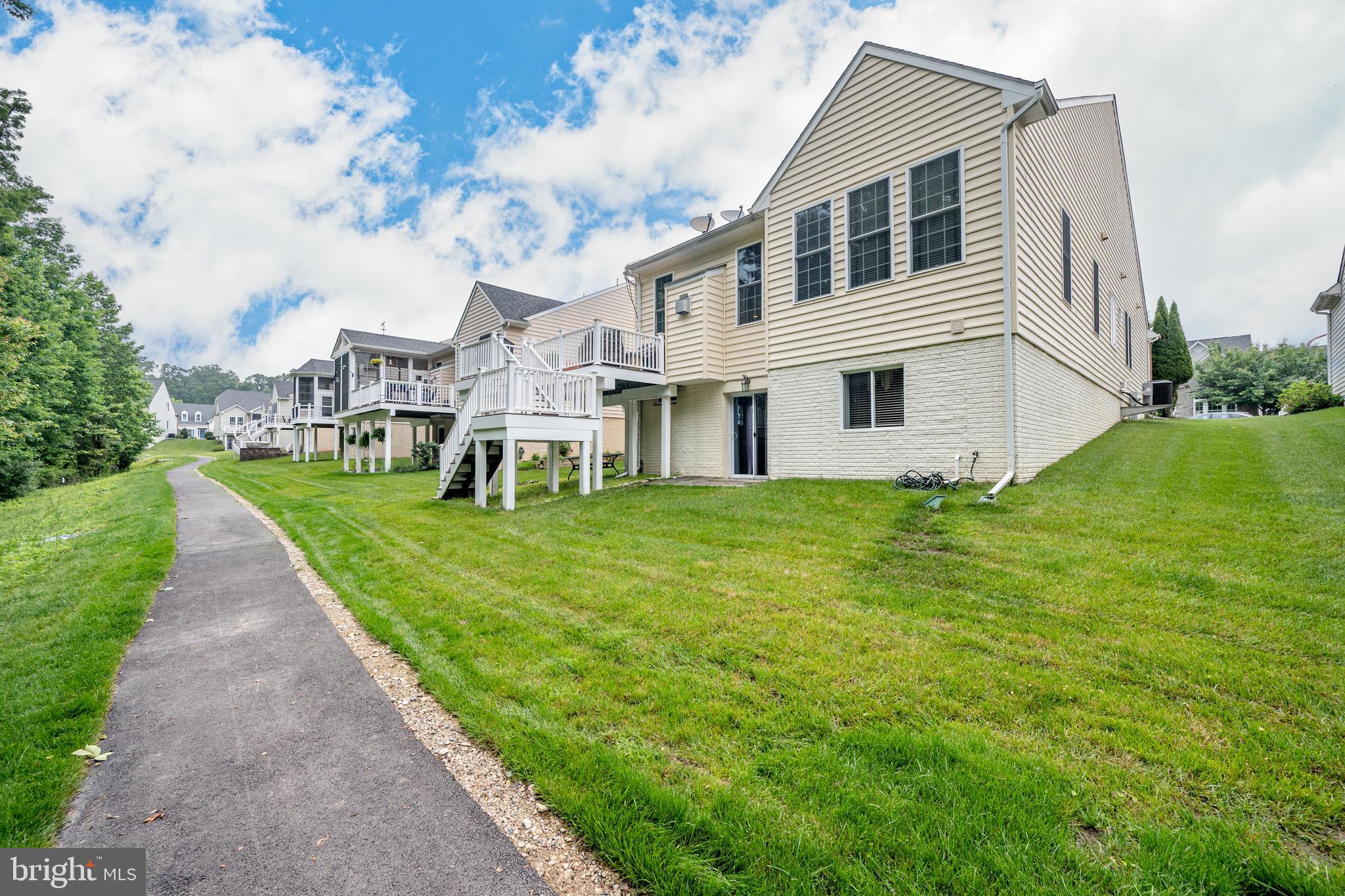 WAVERLY WOODS WEST - Residential