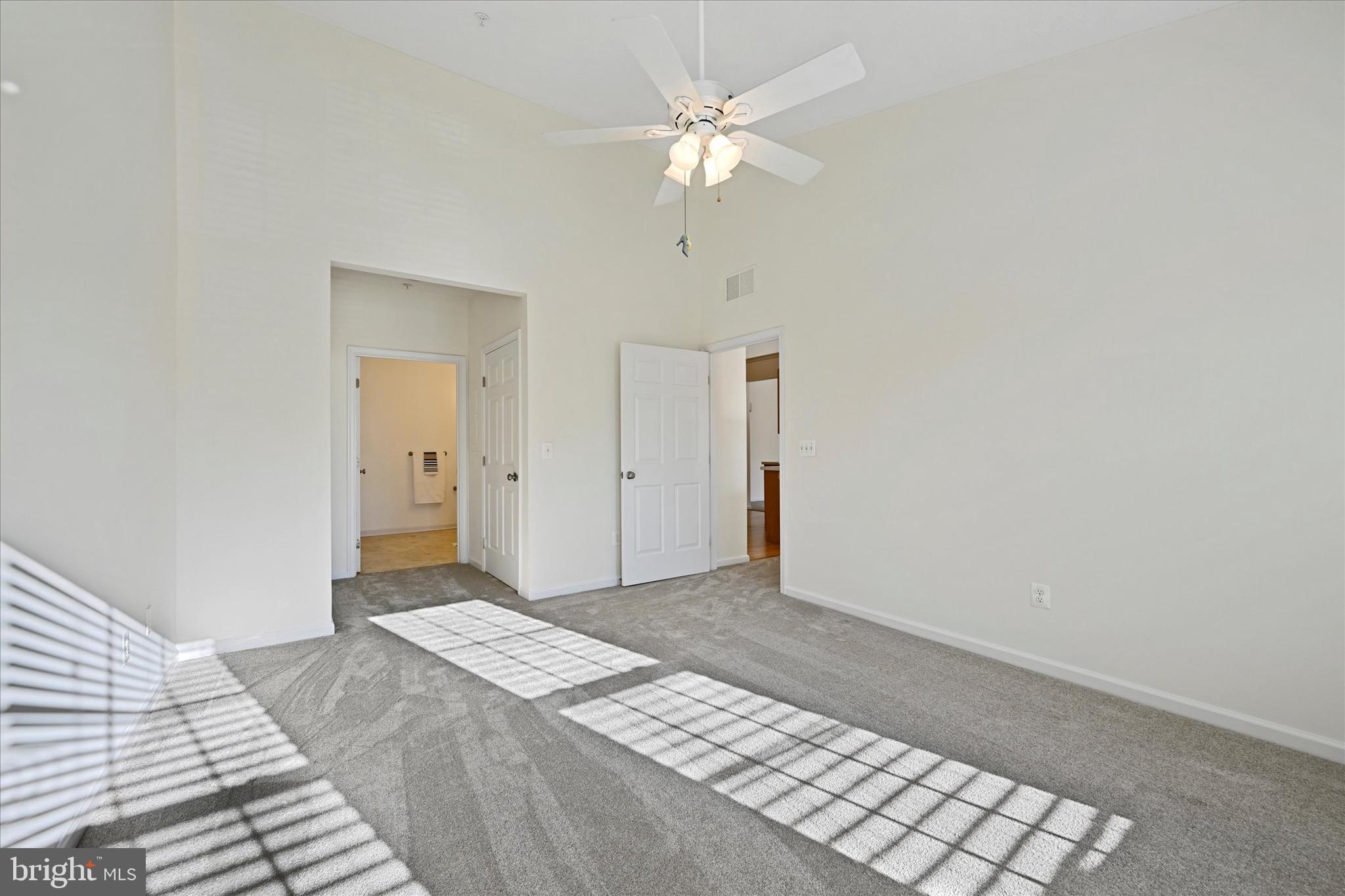 VILLAGE GREEN - Residential