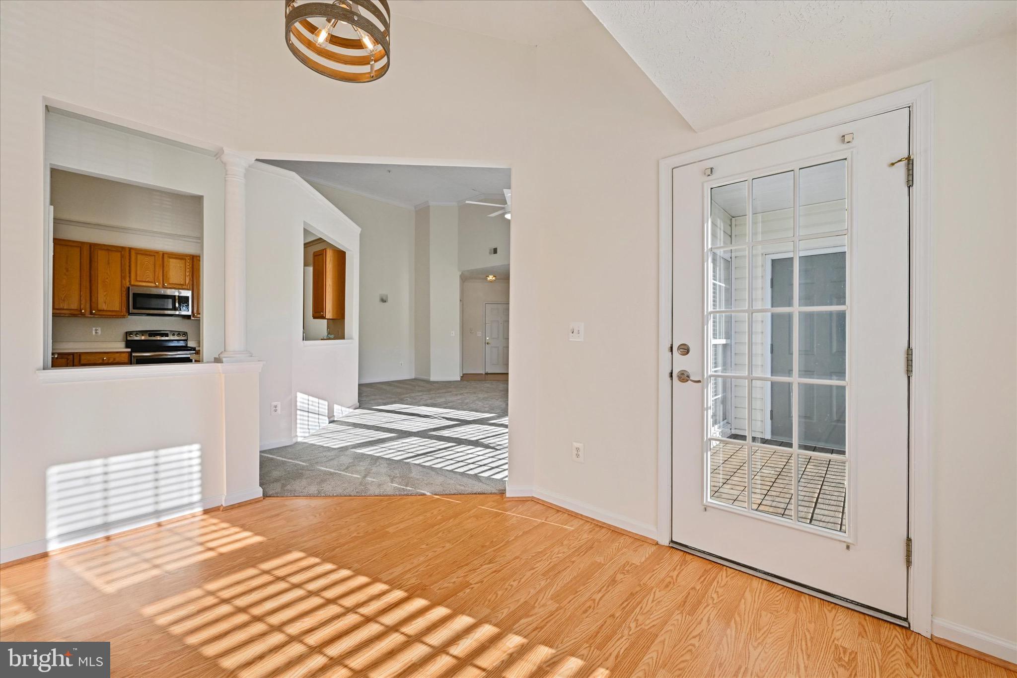 VILLAGE GREEN - Residential