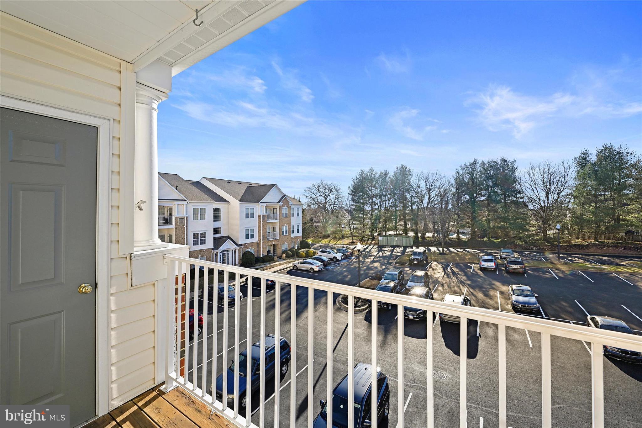 VILLAGE GREEN - Residential