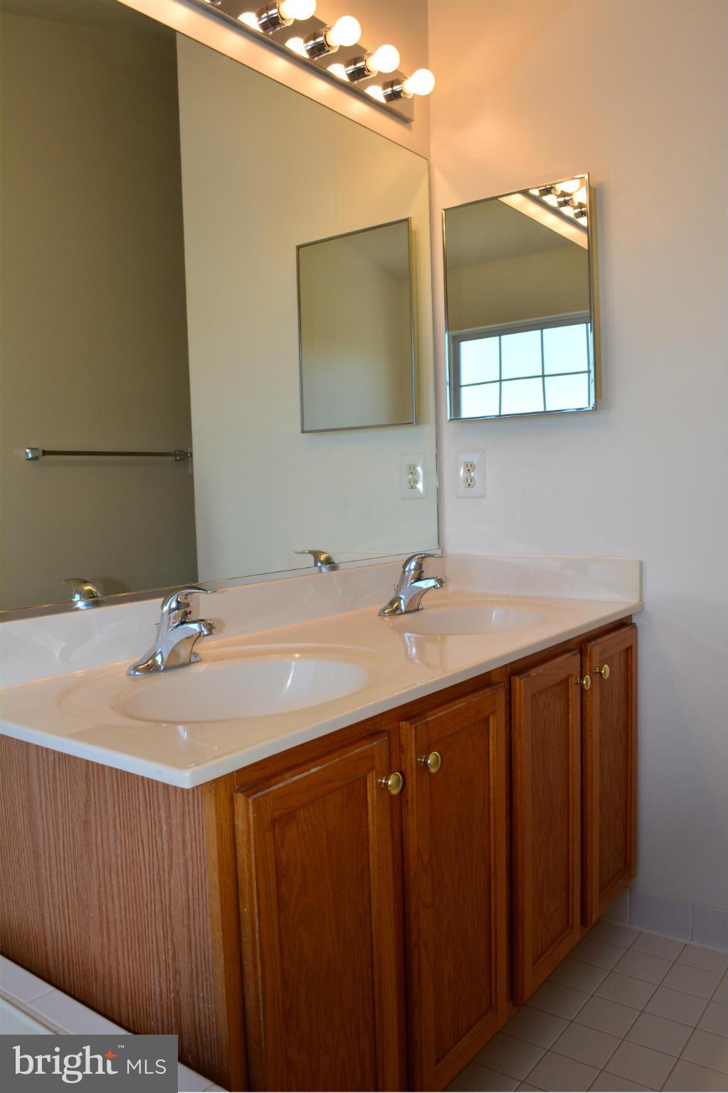 MCNAIR FARMS WEST - Residential Lease