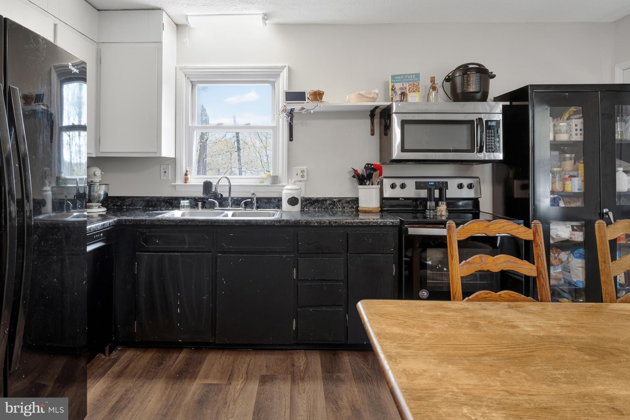 LAKE OF THE WOODS - Residential