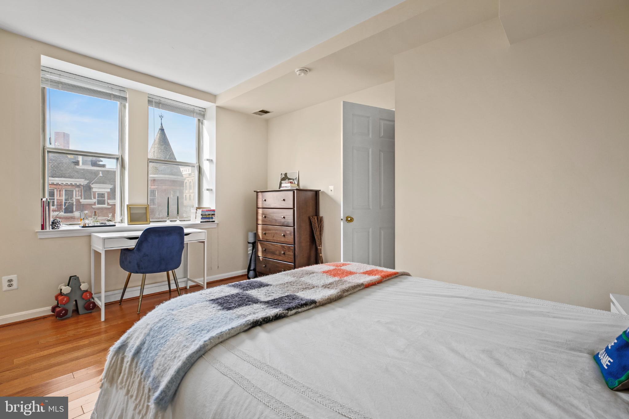 1920 S S STREET NW 404