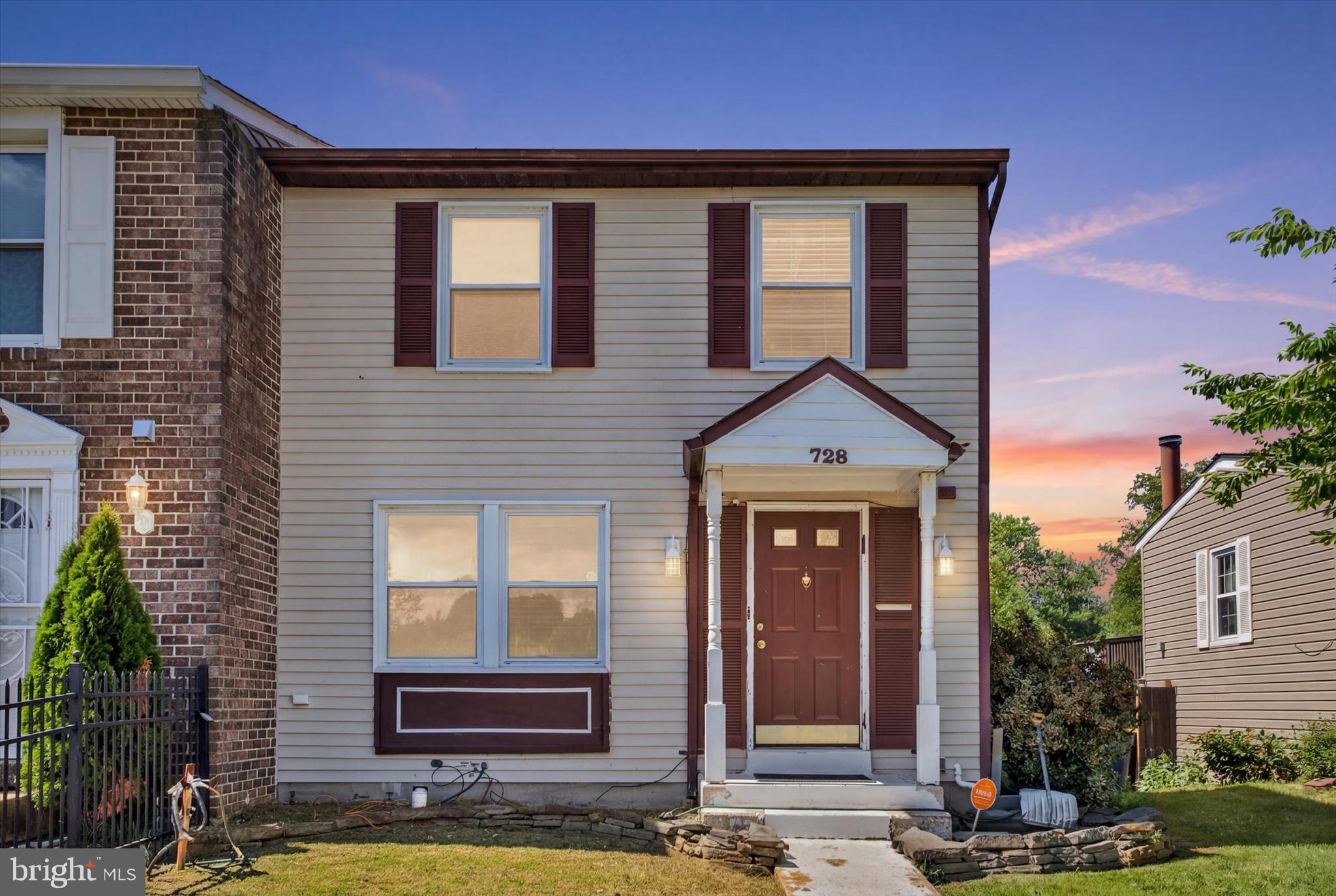 Photo 1 of 27 — 728 AVANTI PLACE, LANDOVER, MD 20785