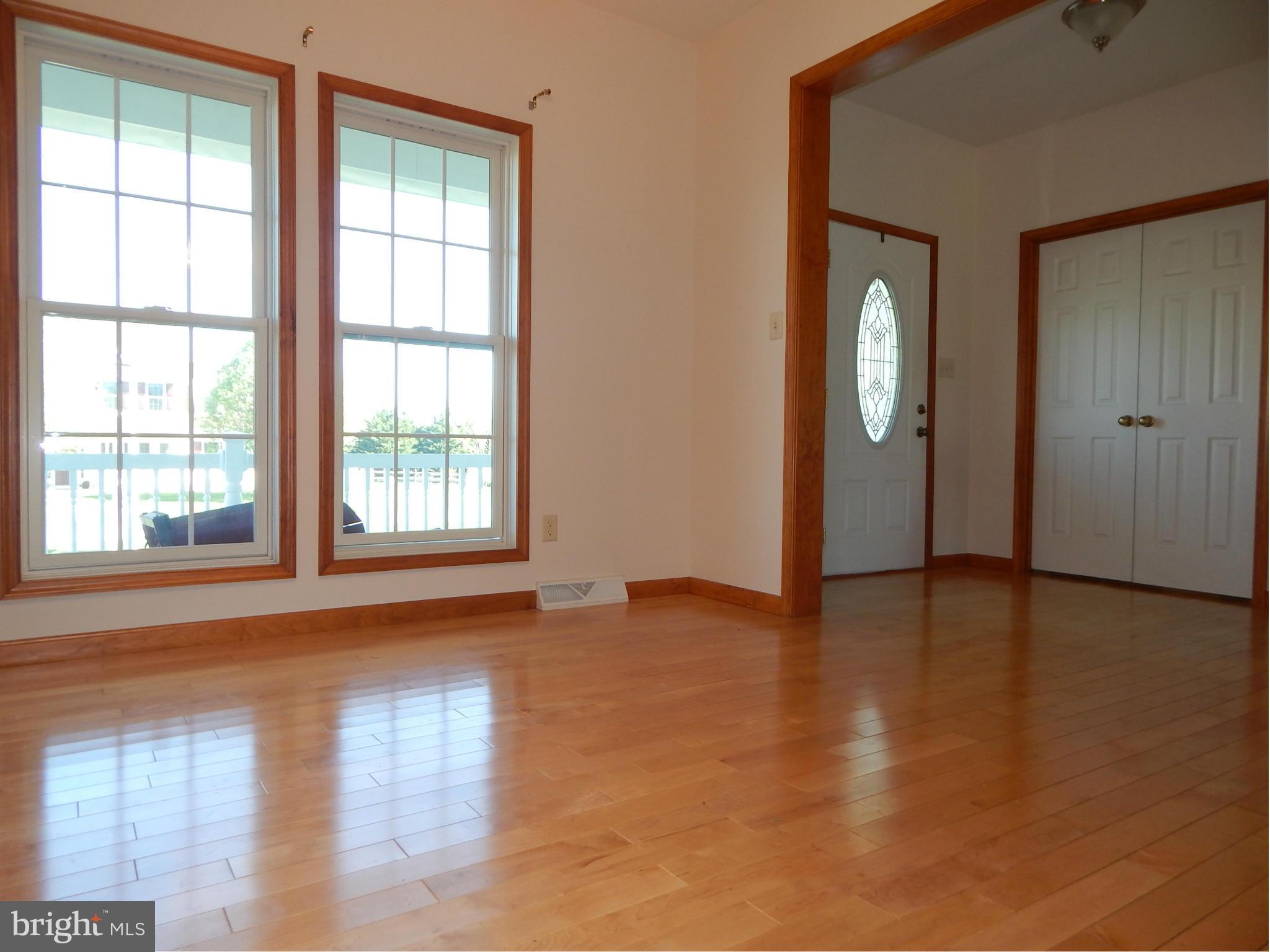 RIDGEWOOD STATION - Residential