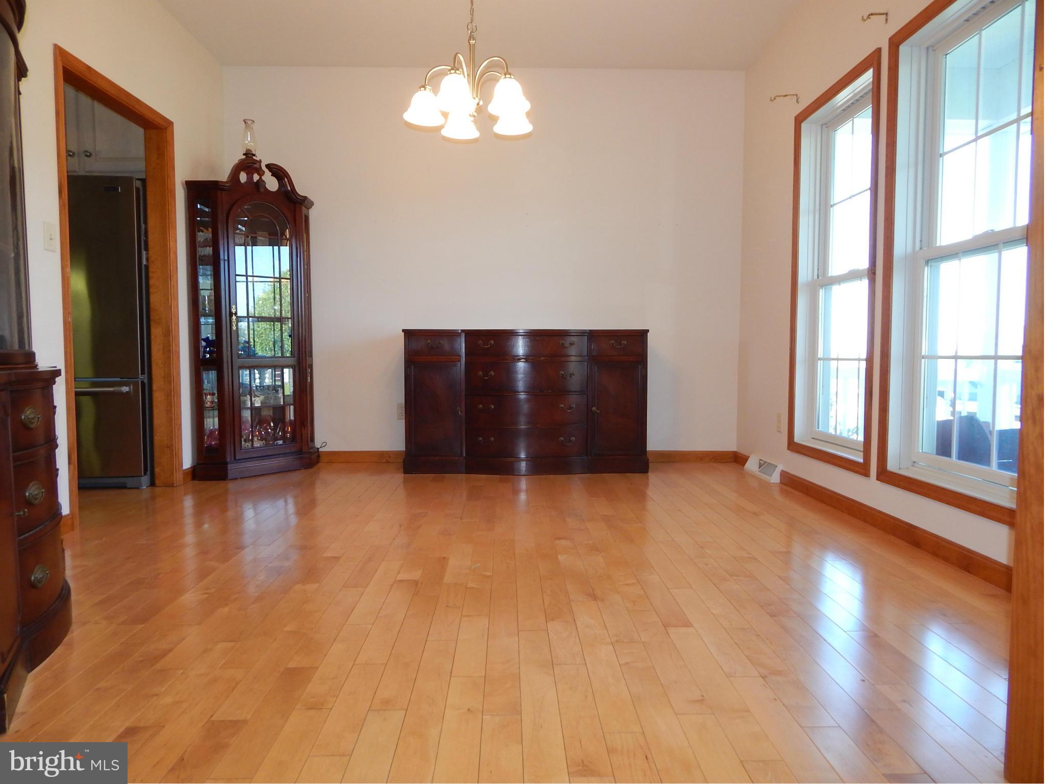 RIDGEWOOD STATION - Residential