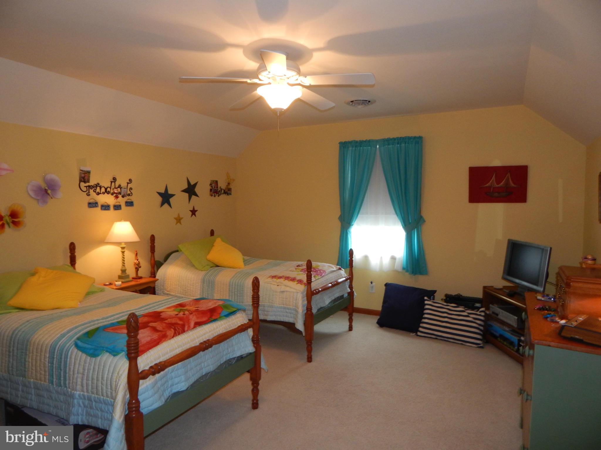 RIDGEWOOD STATION - Residential