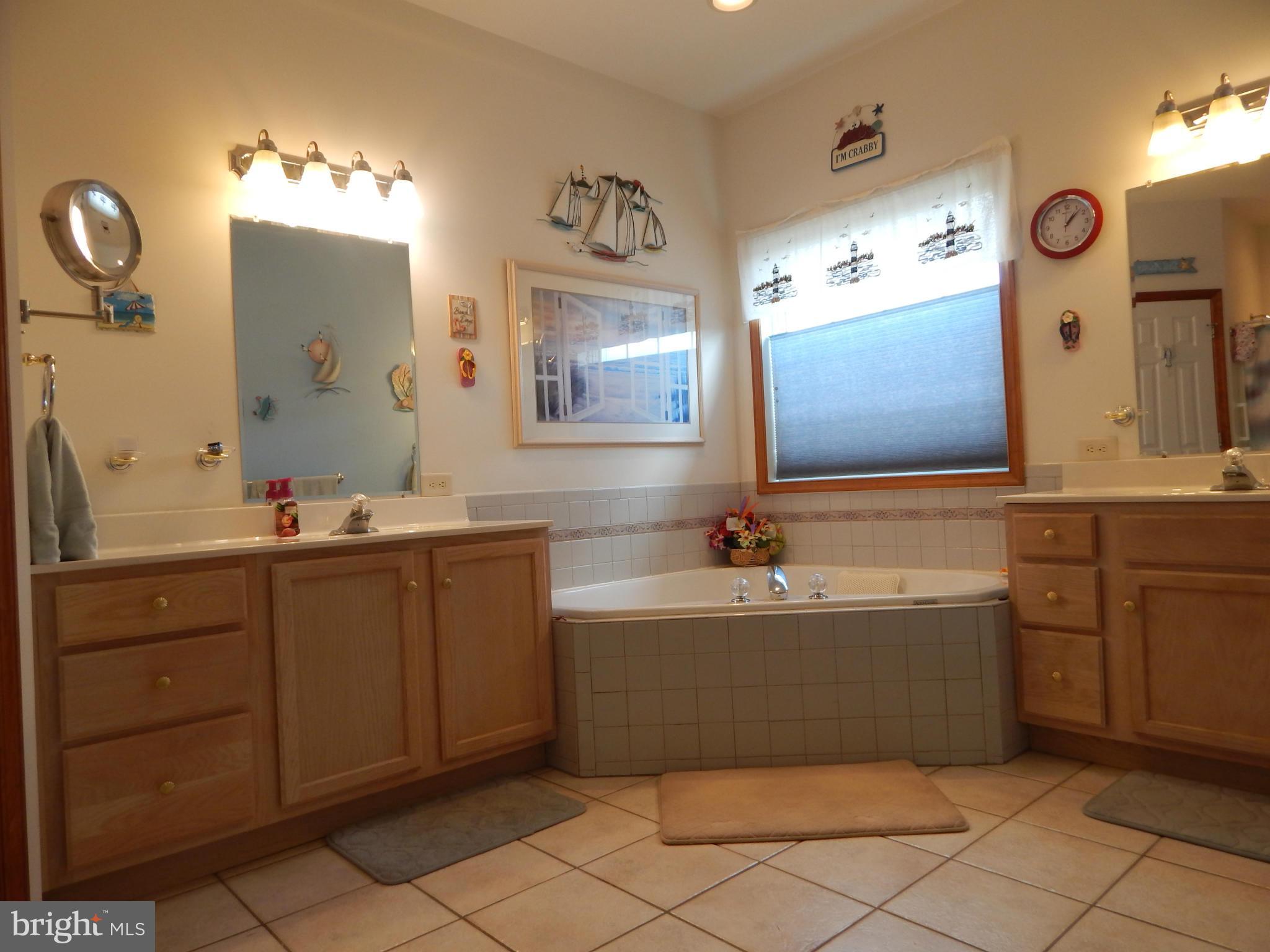 RIDGEWOOD STATION - Residential