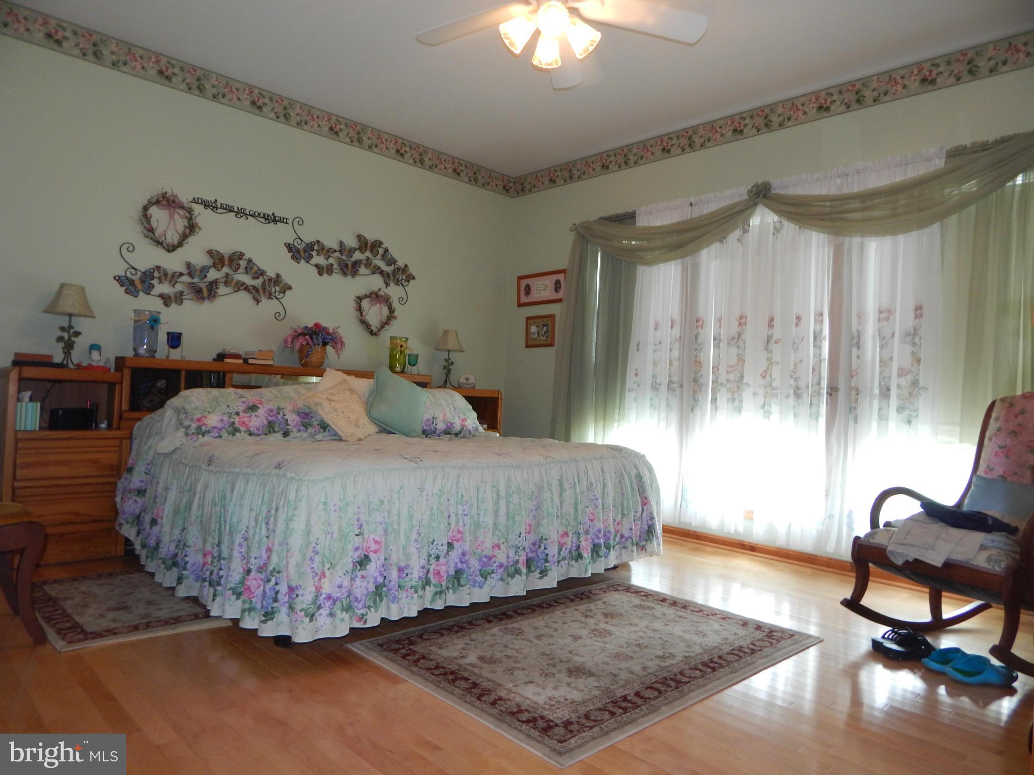 RIDGEWOOD STATION - Residential