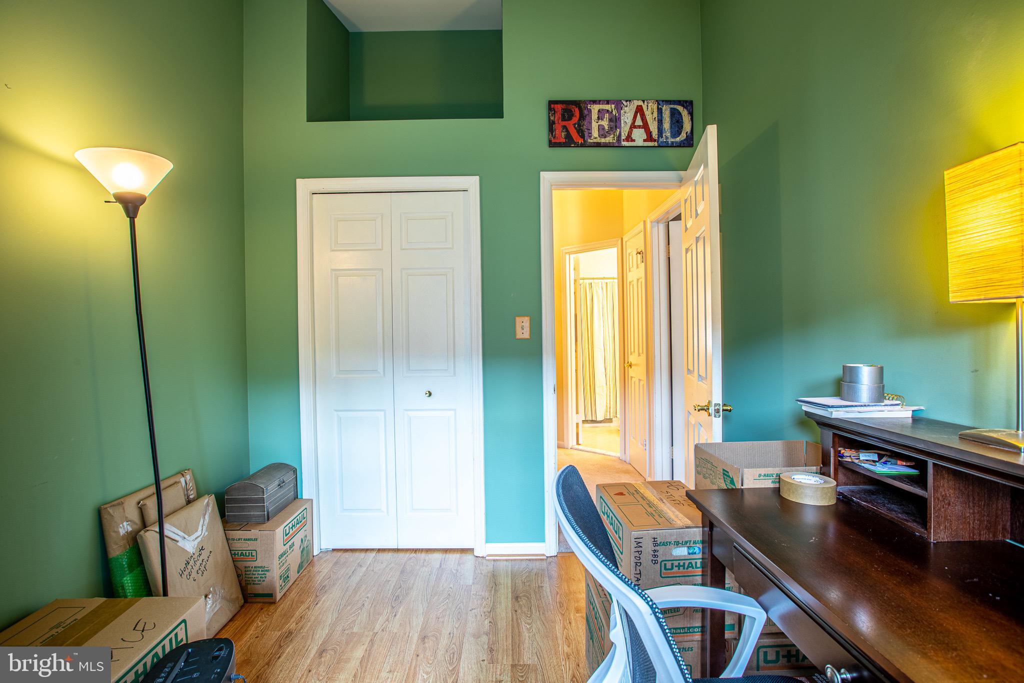 MONTGOMERY VILLAGE - Residential Lease