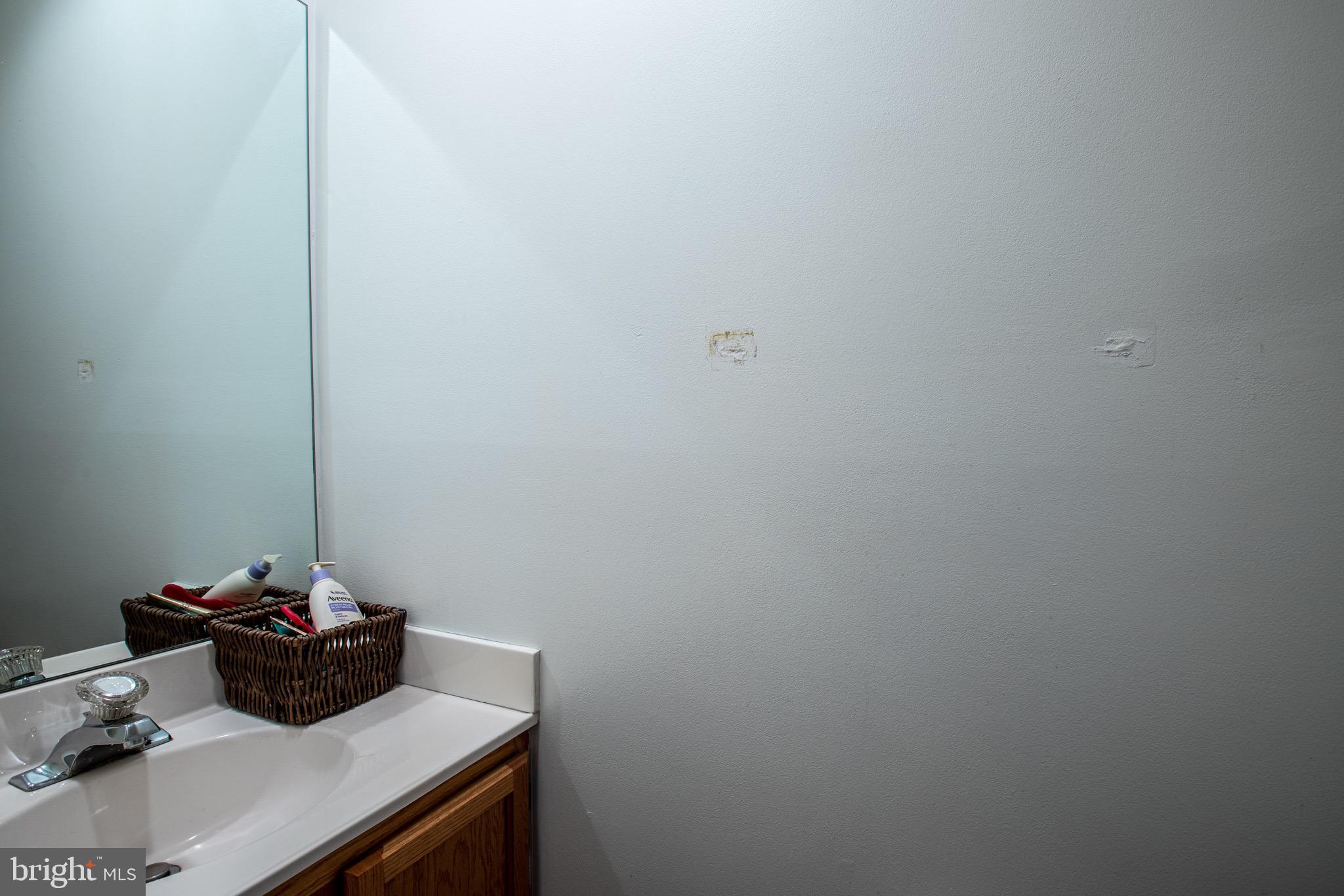 MONTGOMERY VILLAGE - Residential Lease