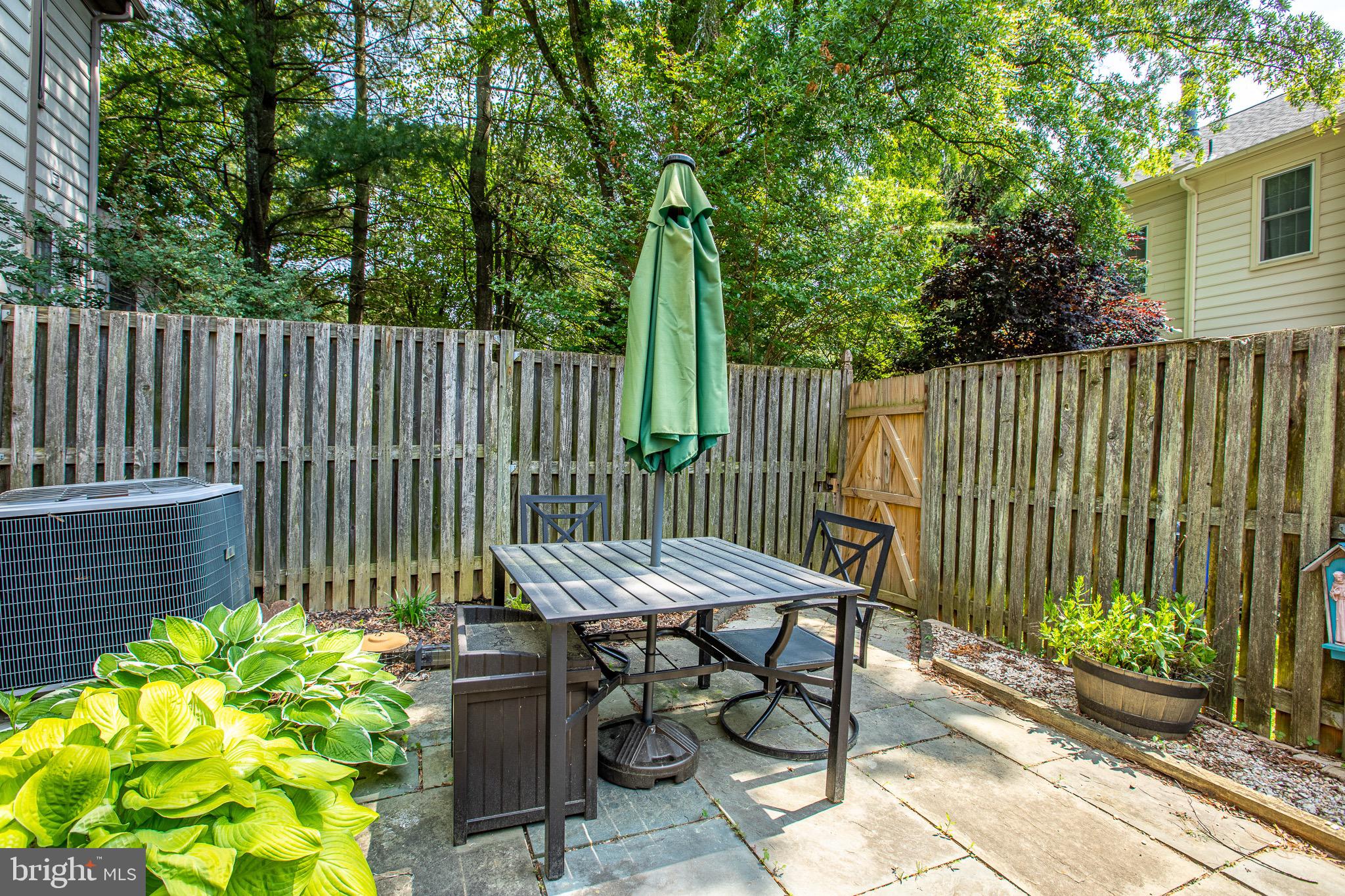 MONTGOMERY VILLAGE - Residential Lease