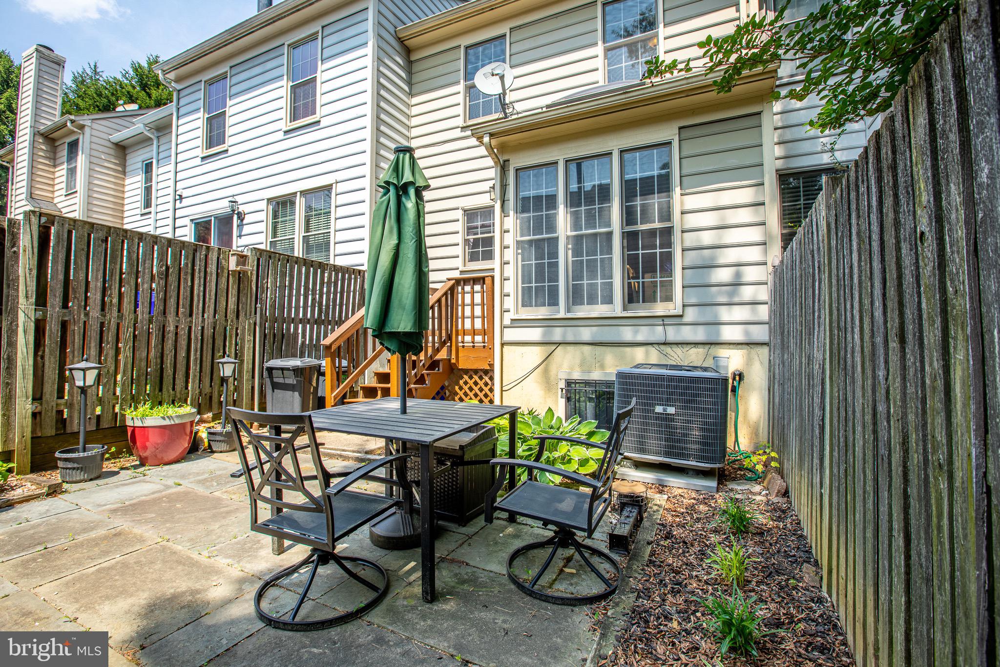 MONTGOMERY VILLAGE - Residential Lease