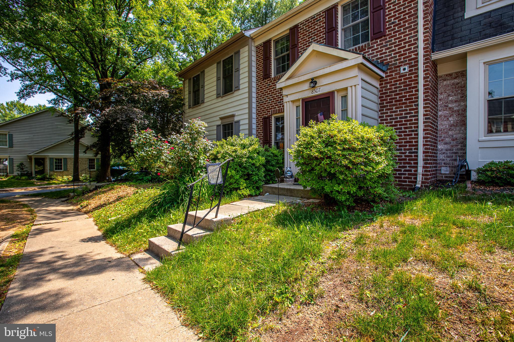 MONTGOMERY VILLAGE - Residential Lease