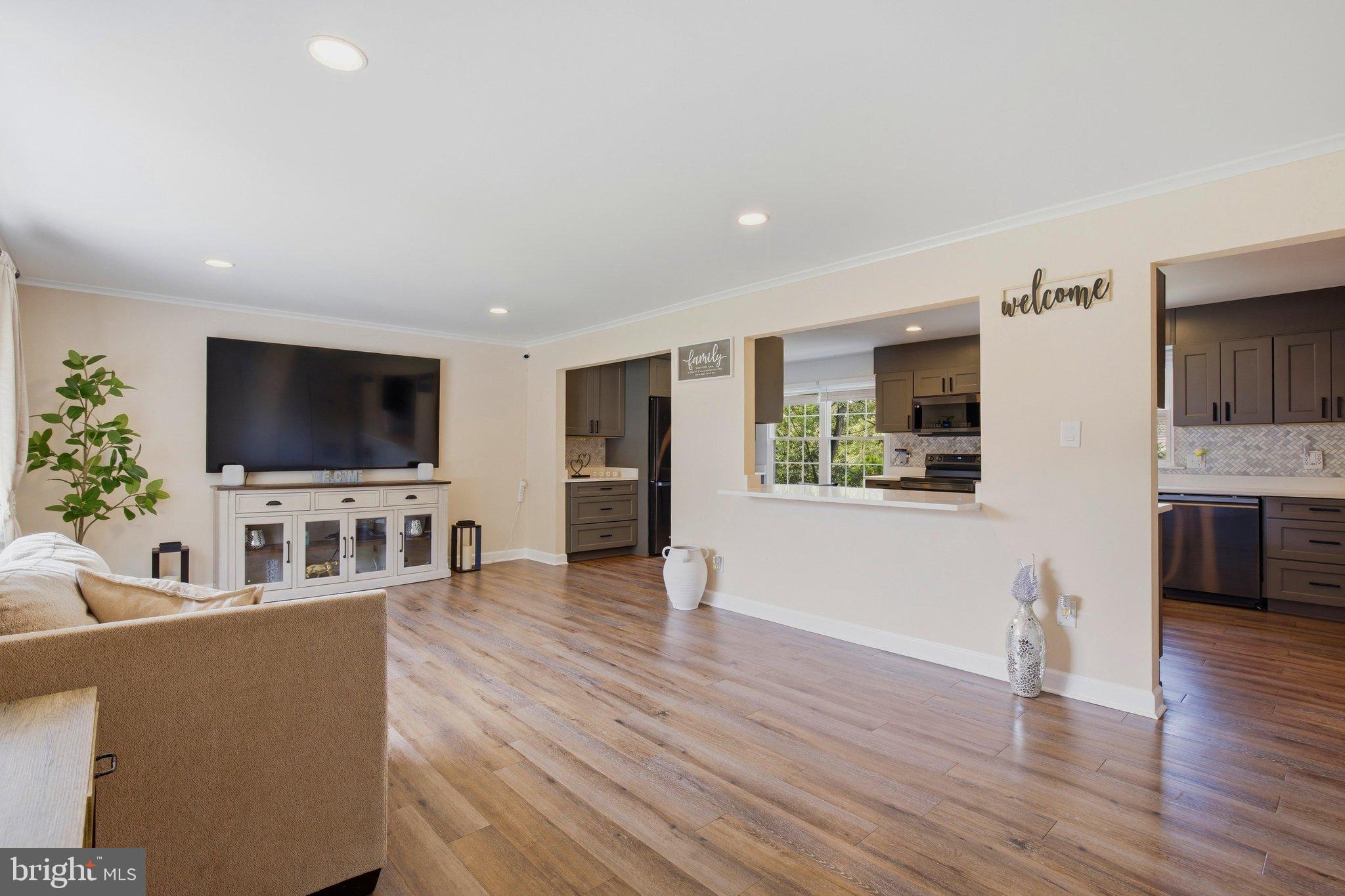 217 PEPPER TREE LANE