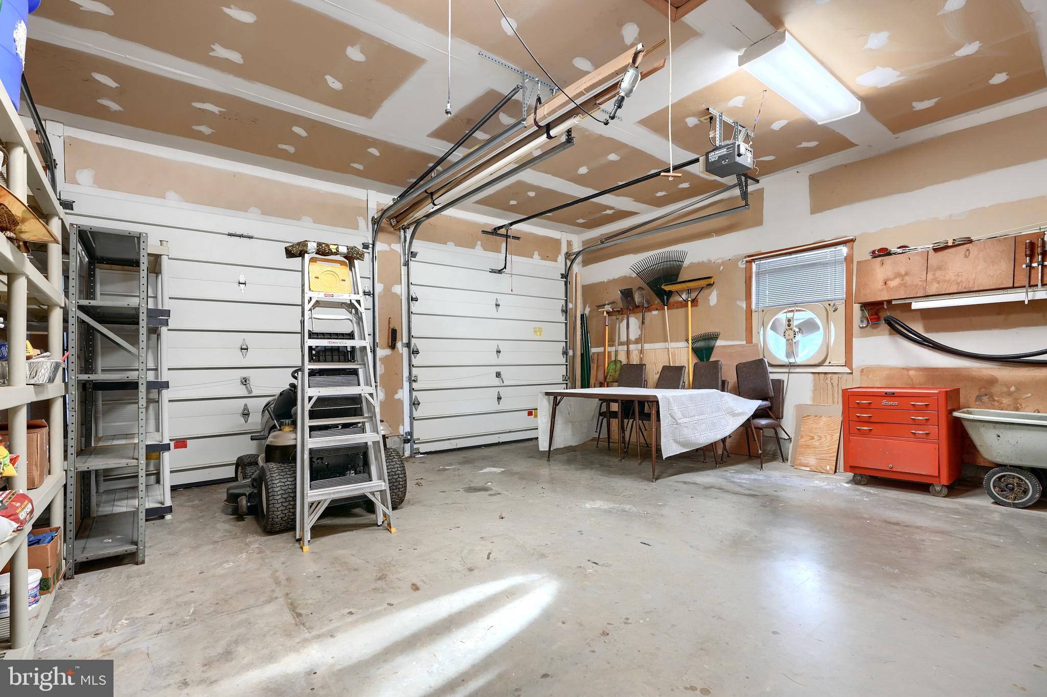 FOREST HILL - Residential