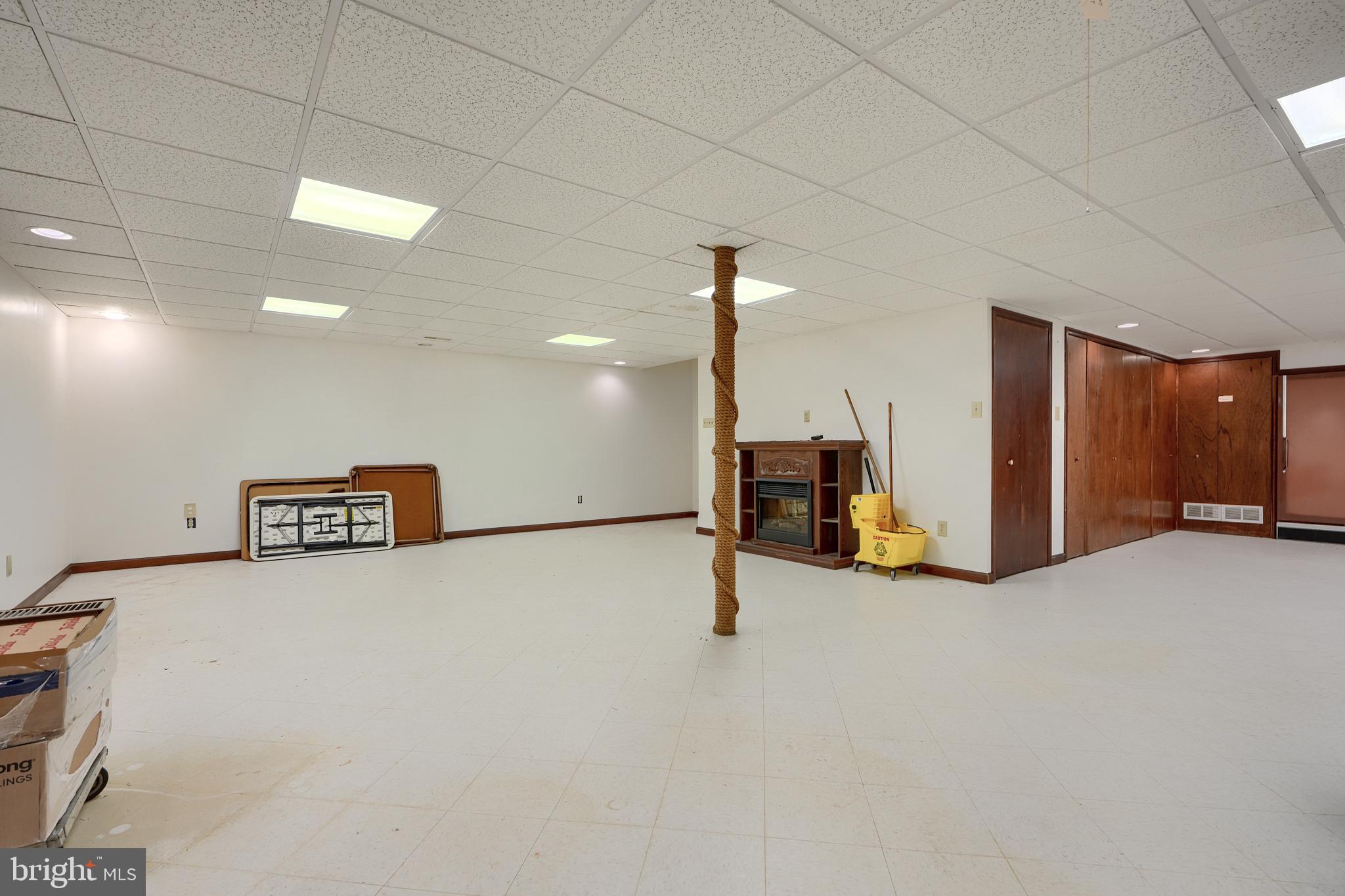 FOREST HILL - Residential