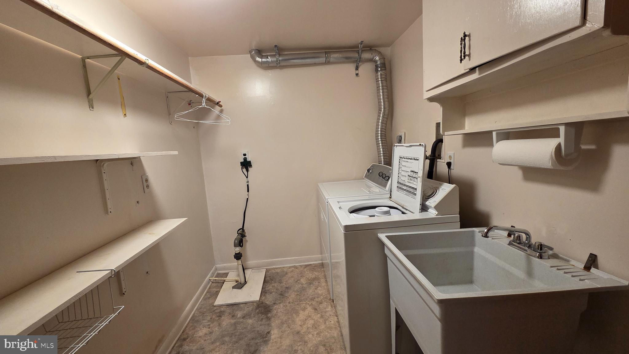 GREENVIEW KNOLLS - Residential