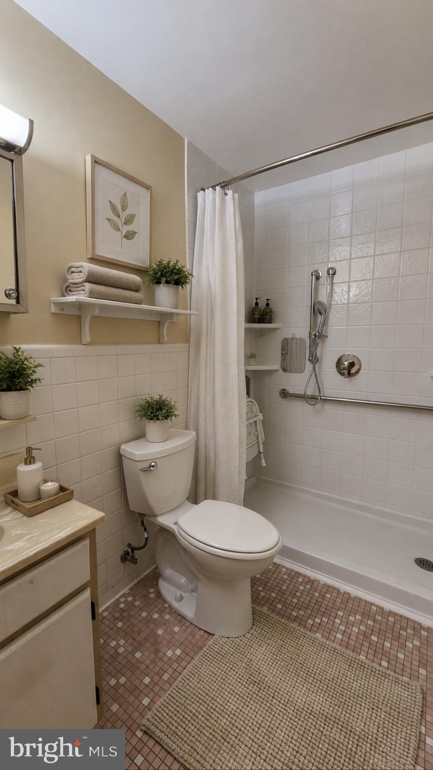 GREENVIEW KNOLLS - Residential