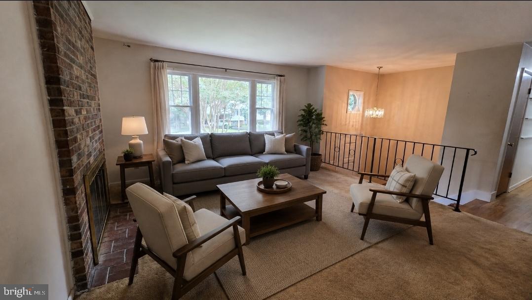 GREENVIEW KNOLLS - Residential