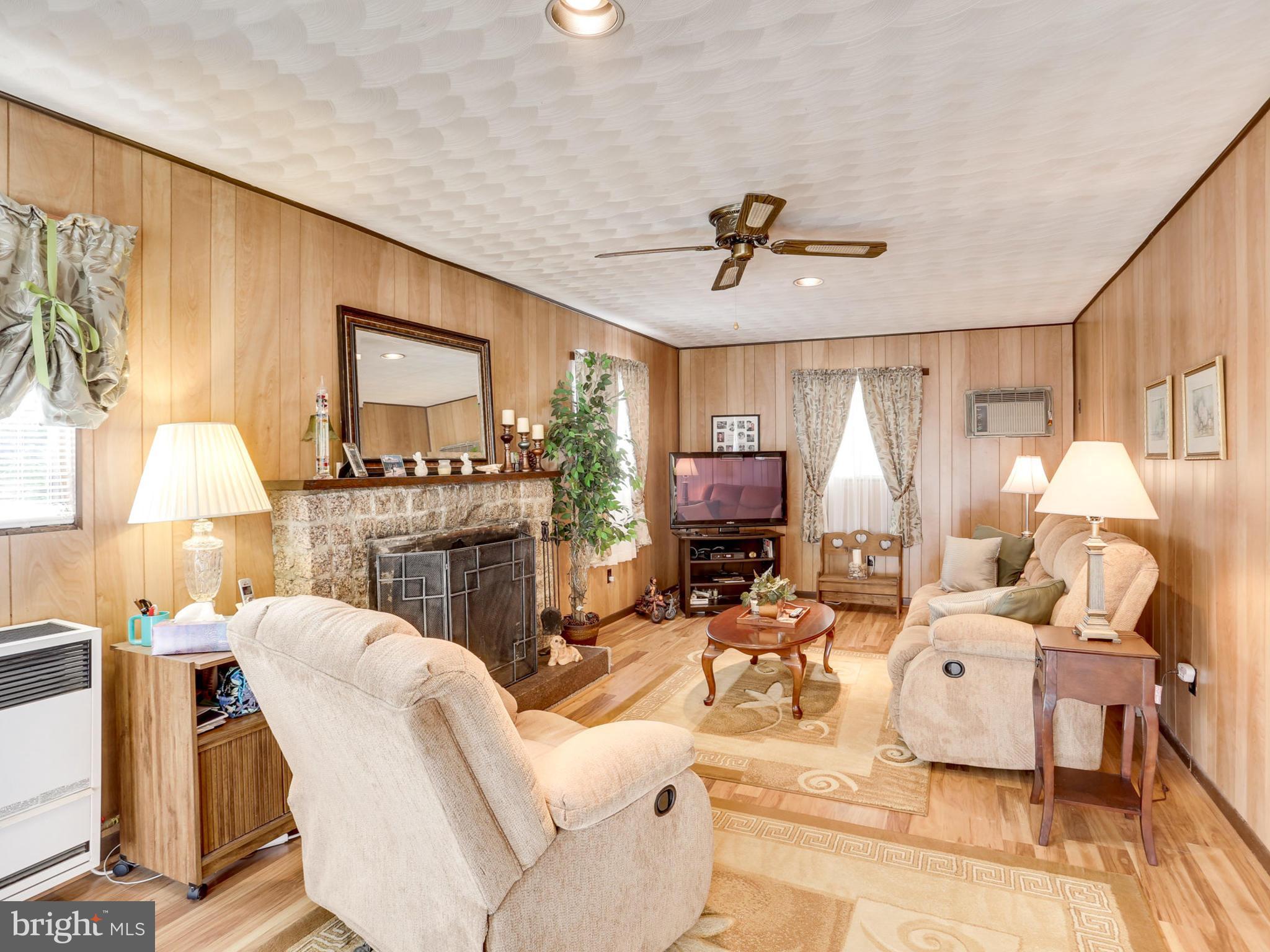 BELMONT - Residential